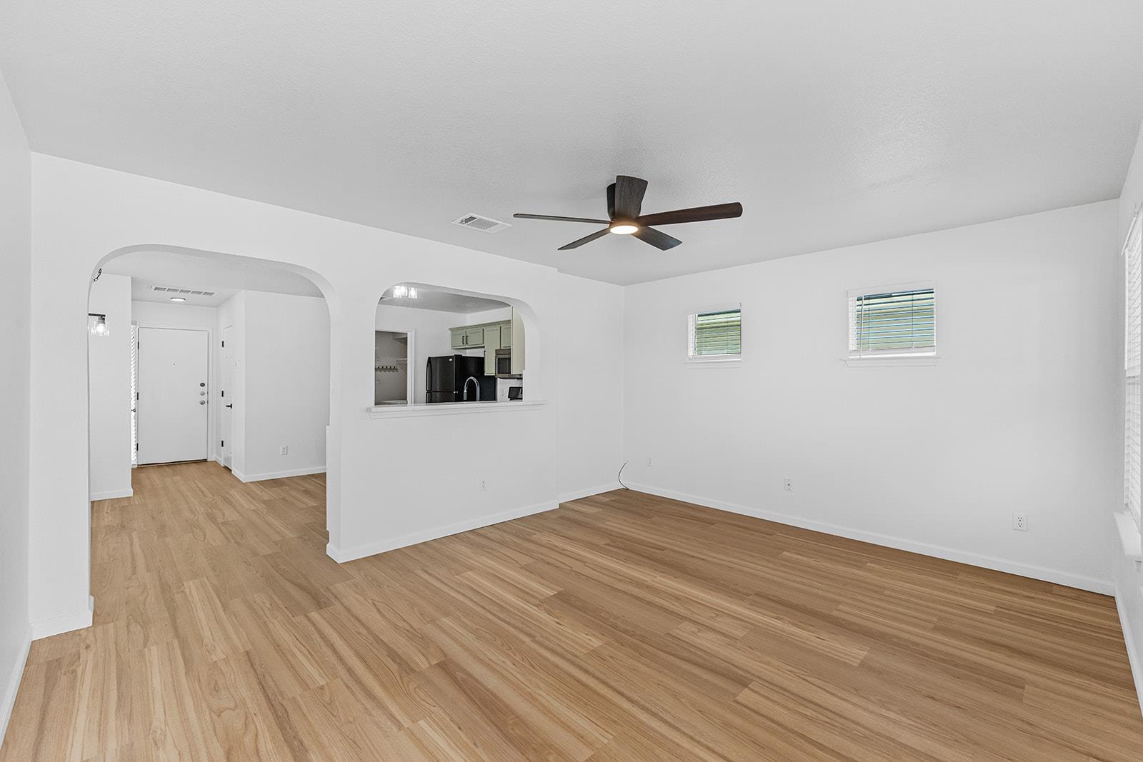 1733 Thompson Trl Property Photo 6