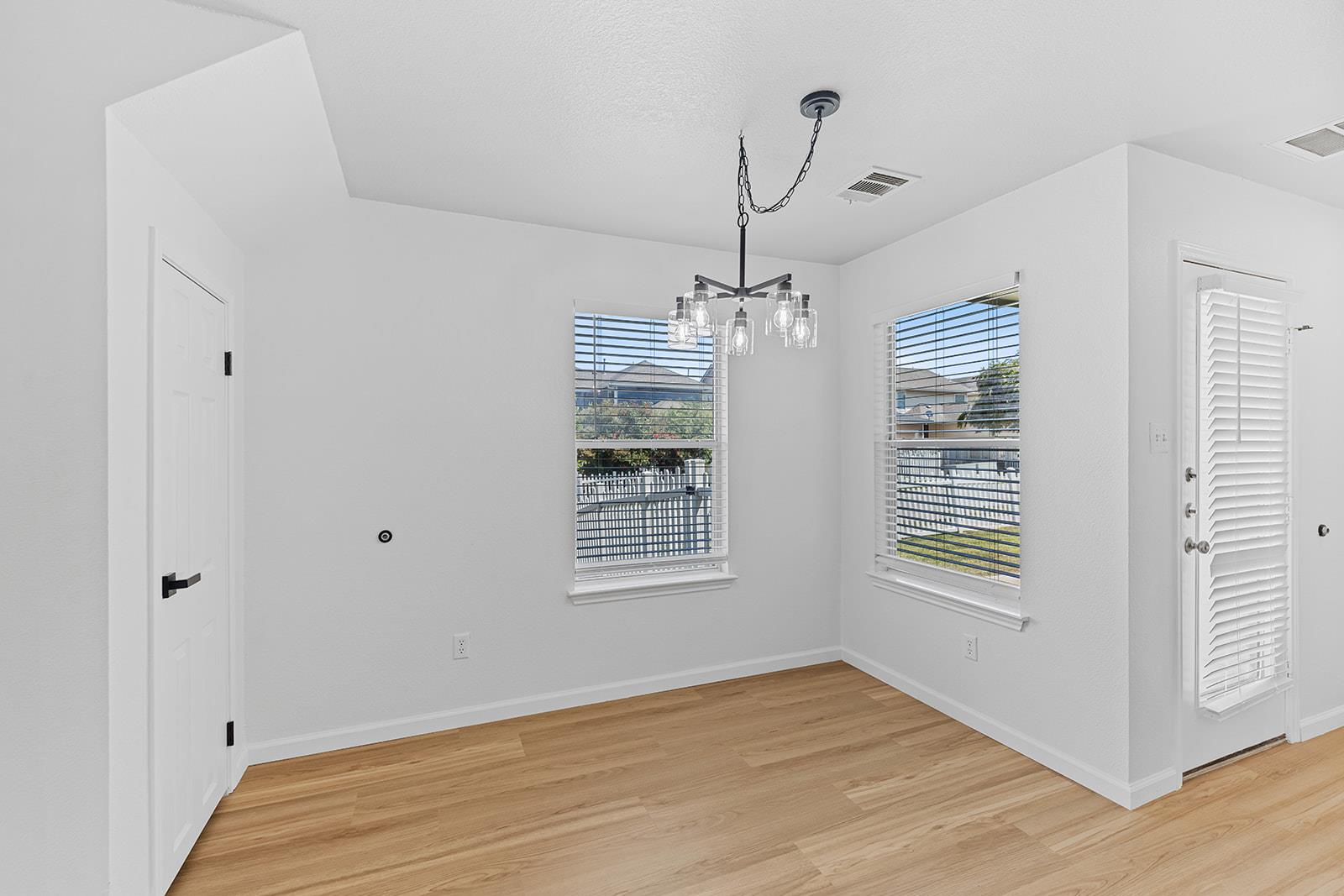 1733 Thompson Trl Property Photo 10