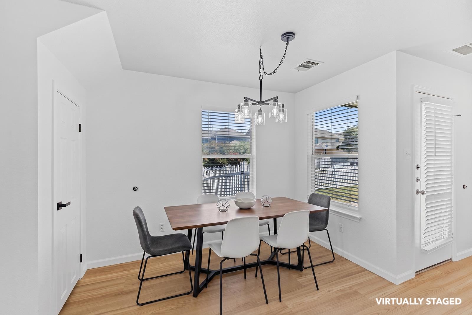 1733 Thompson Trl Property Photo 11