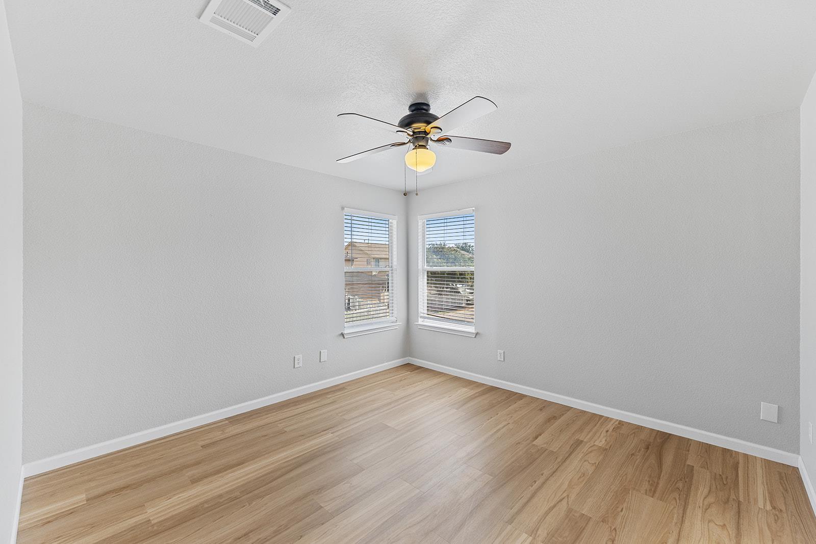 1733 Thompson Trl Property Photo 12