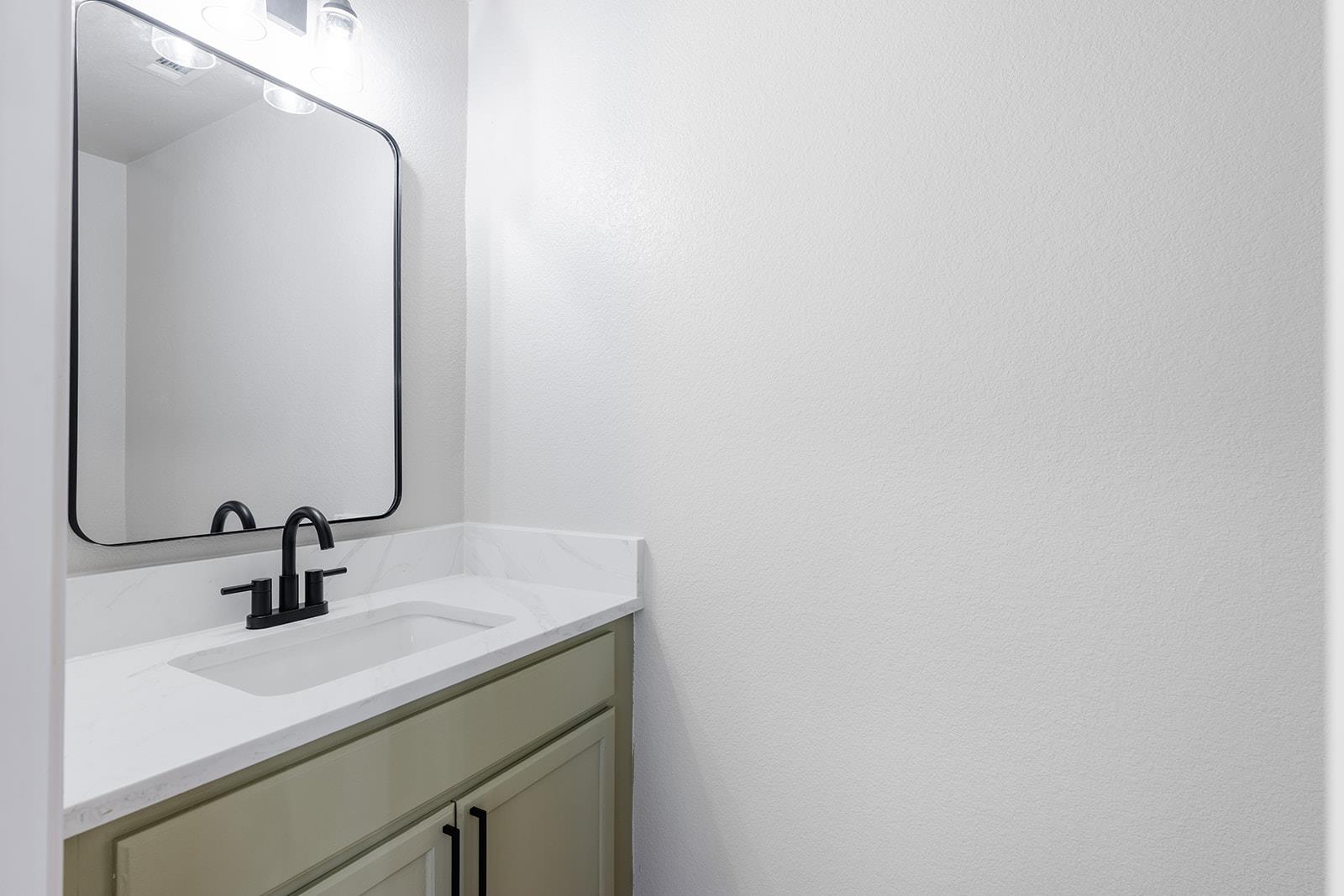 1733 Thompson Trl Property Photo 23