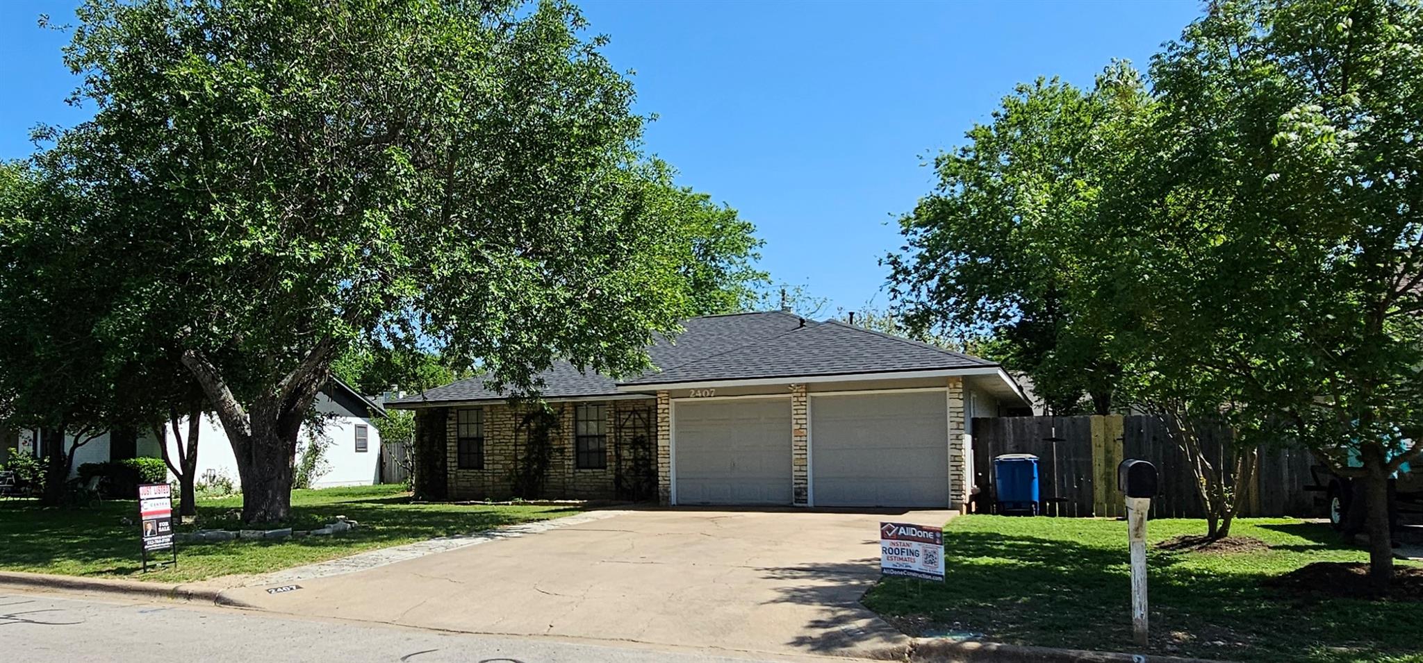 2407 Meadow Brook Dr Property Photo 1