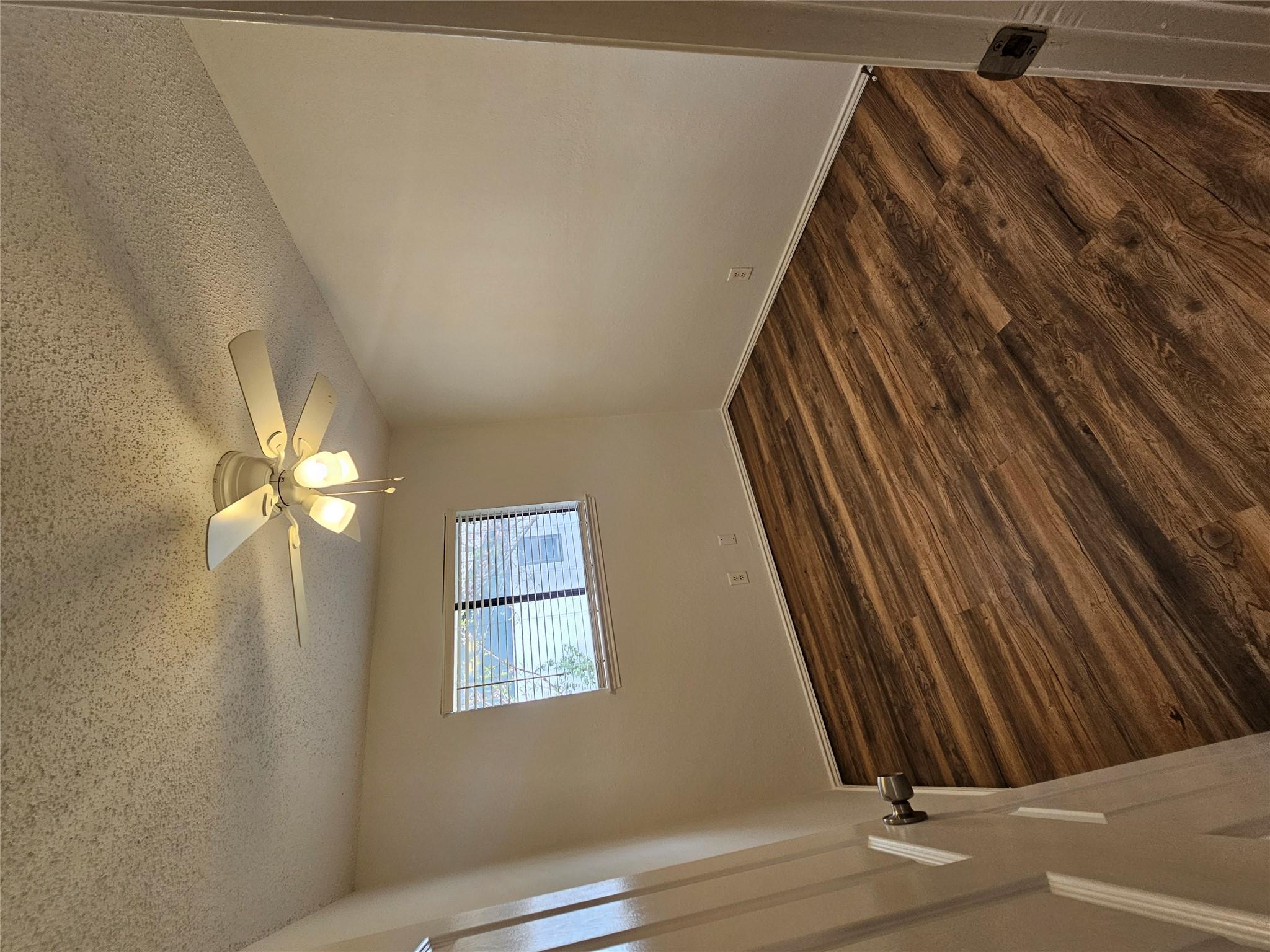 2407 Meadow Brook Dr Property Photo 9