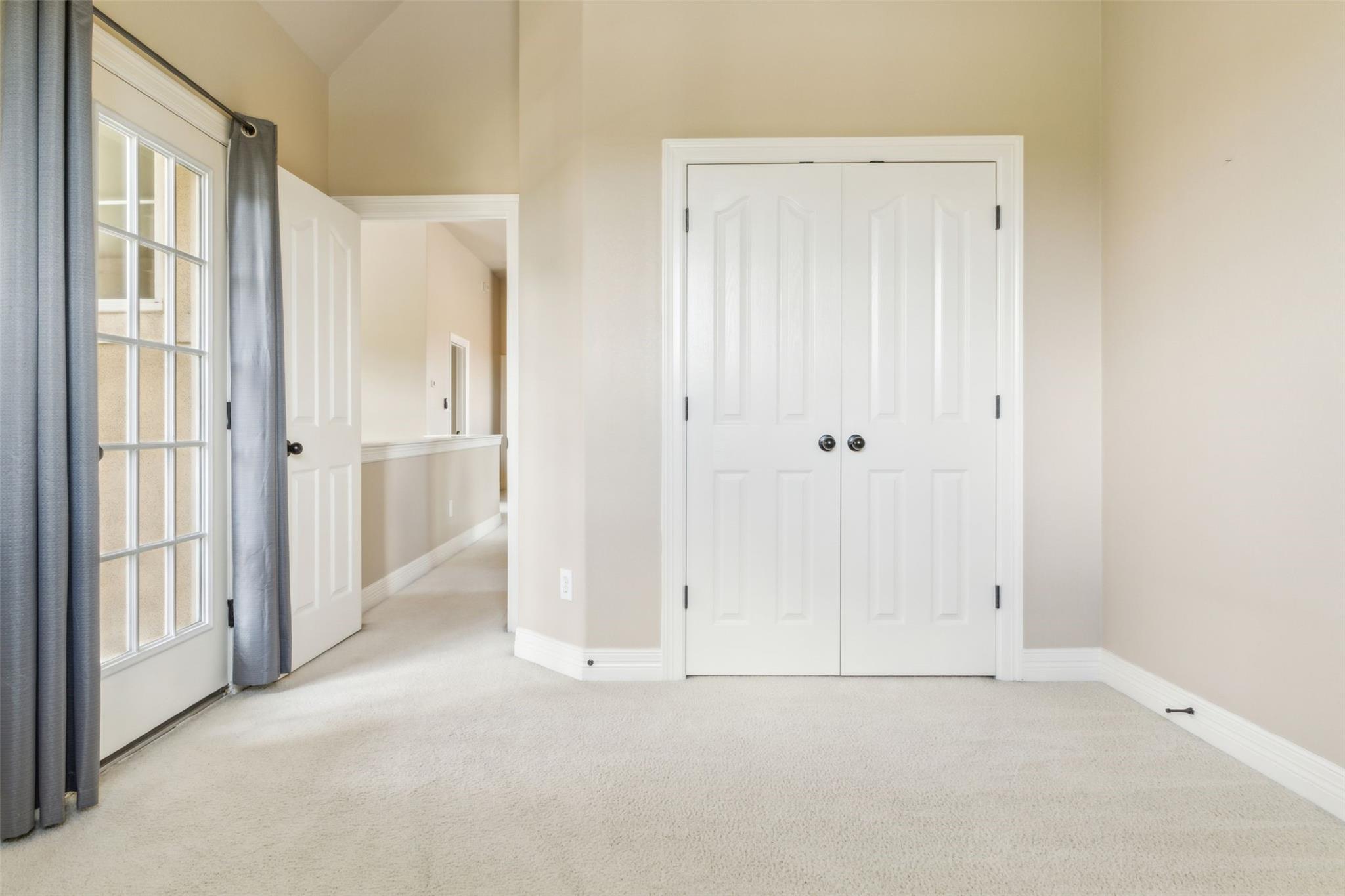 15528 Interlachen Dr Property Photo 33