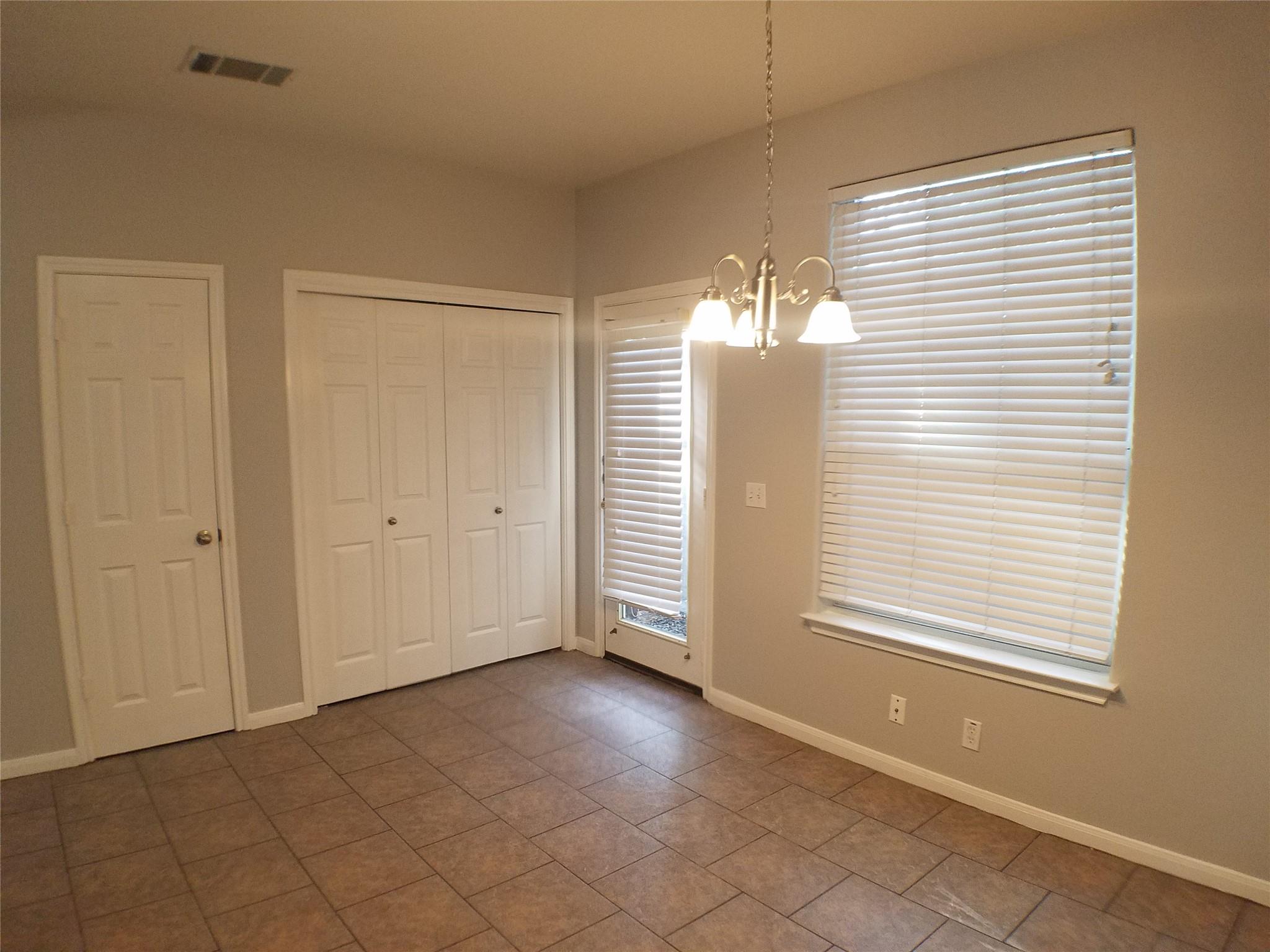 2502 Allred Dr #a Property Photo 10