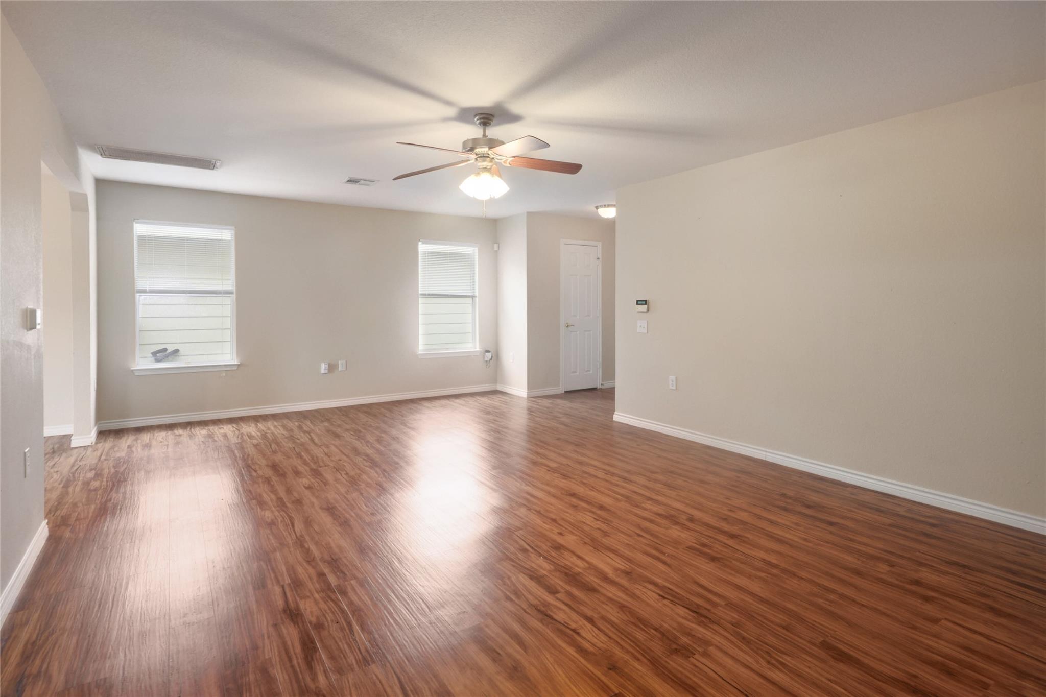 1432 Anise Dr Property Photo 4