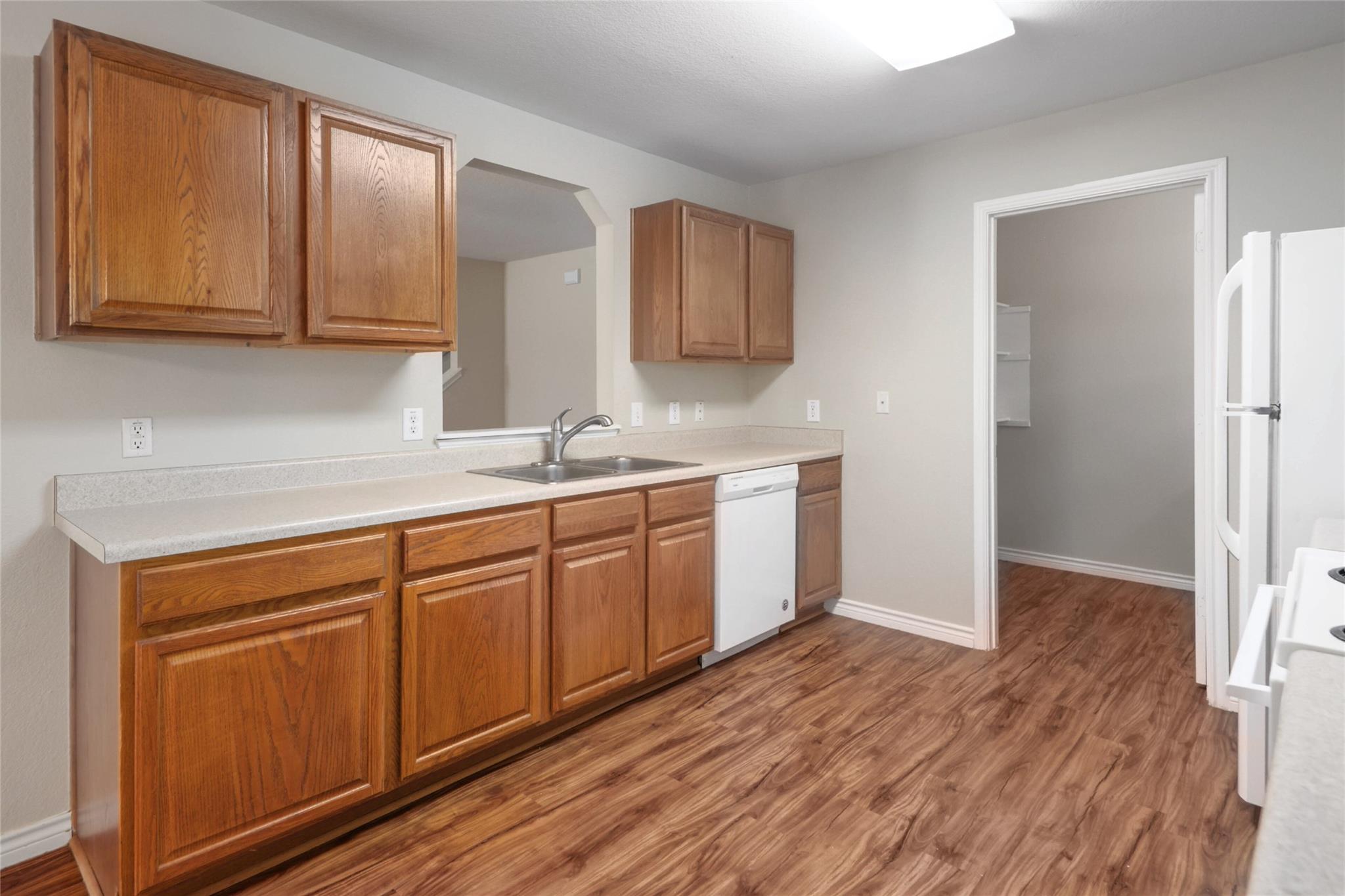 1432 Anise Dr Property Photo 9