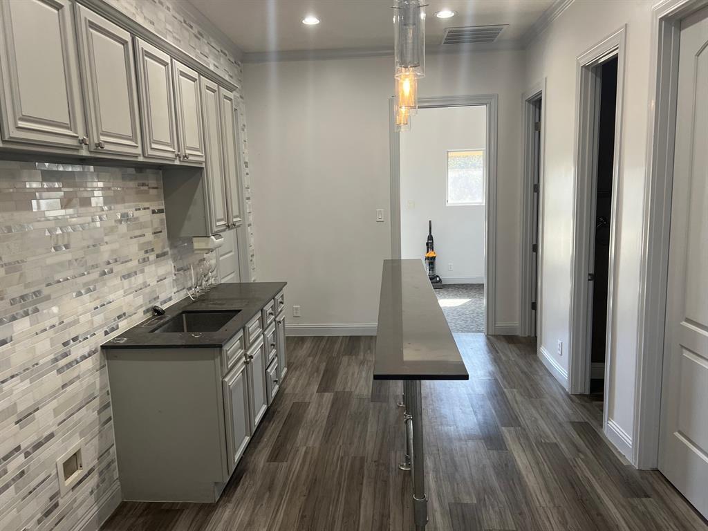 15402 Dexler Dr Property Photo 12