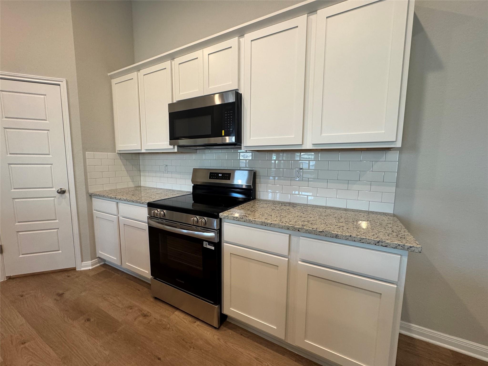 830 Staglin St #b Property Photo 7