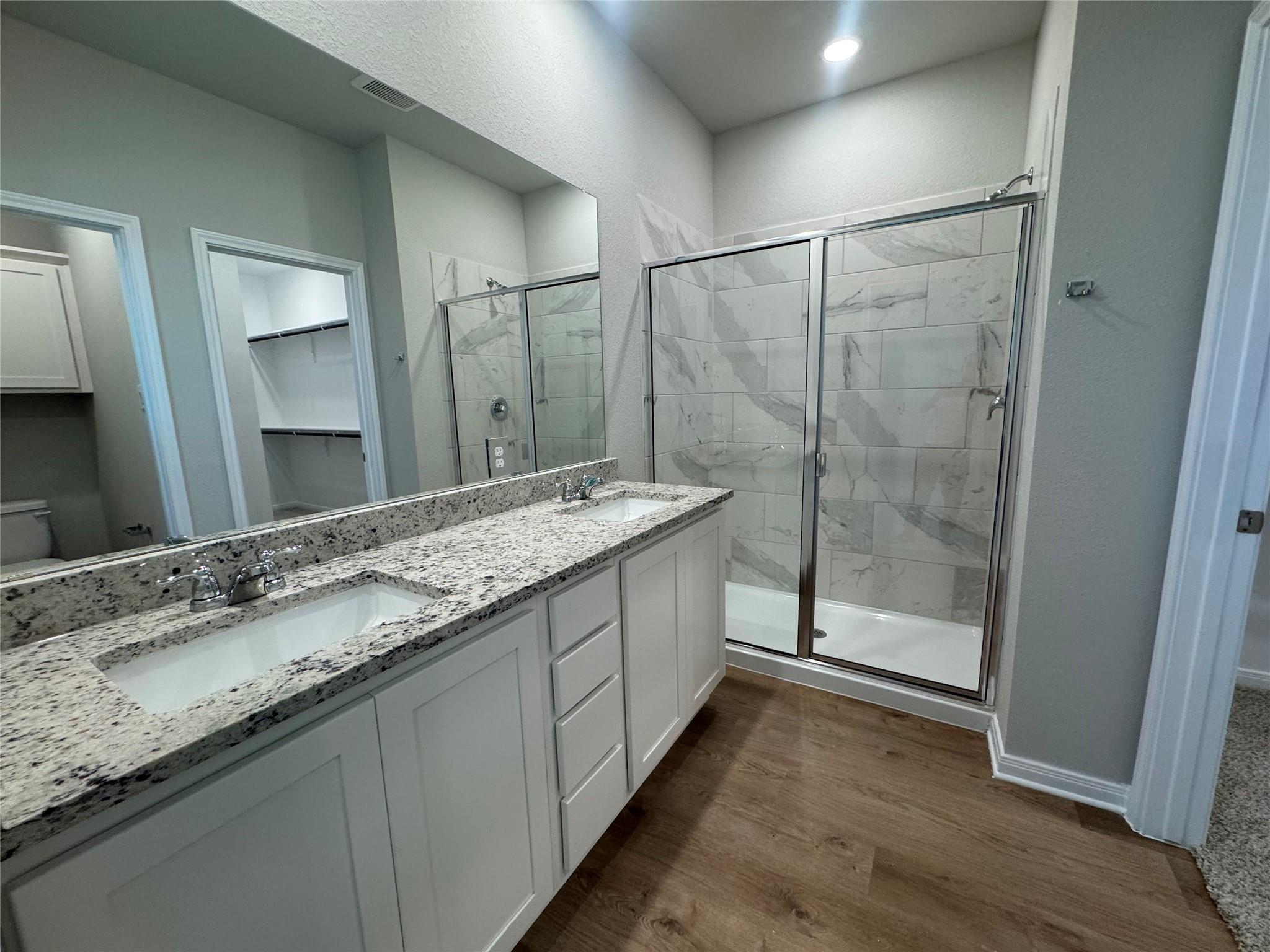 830 Staglin St #b Property Photo 17