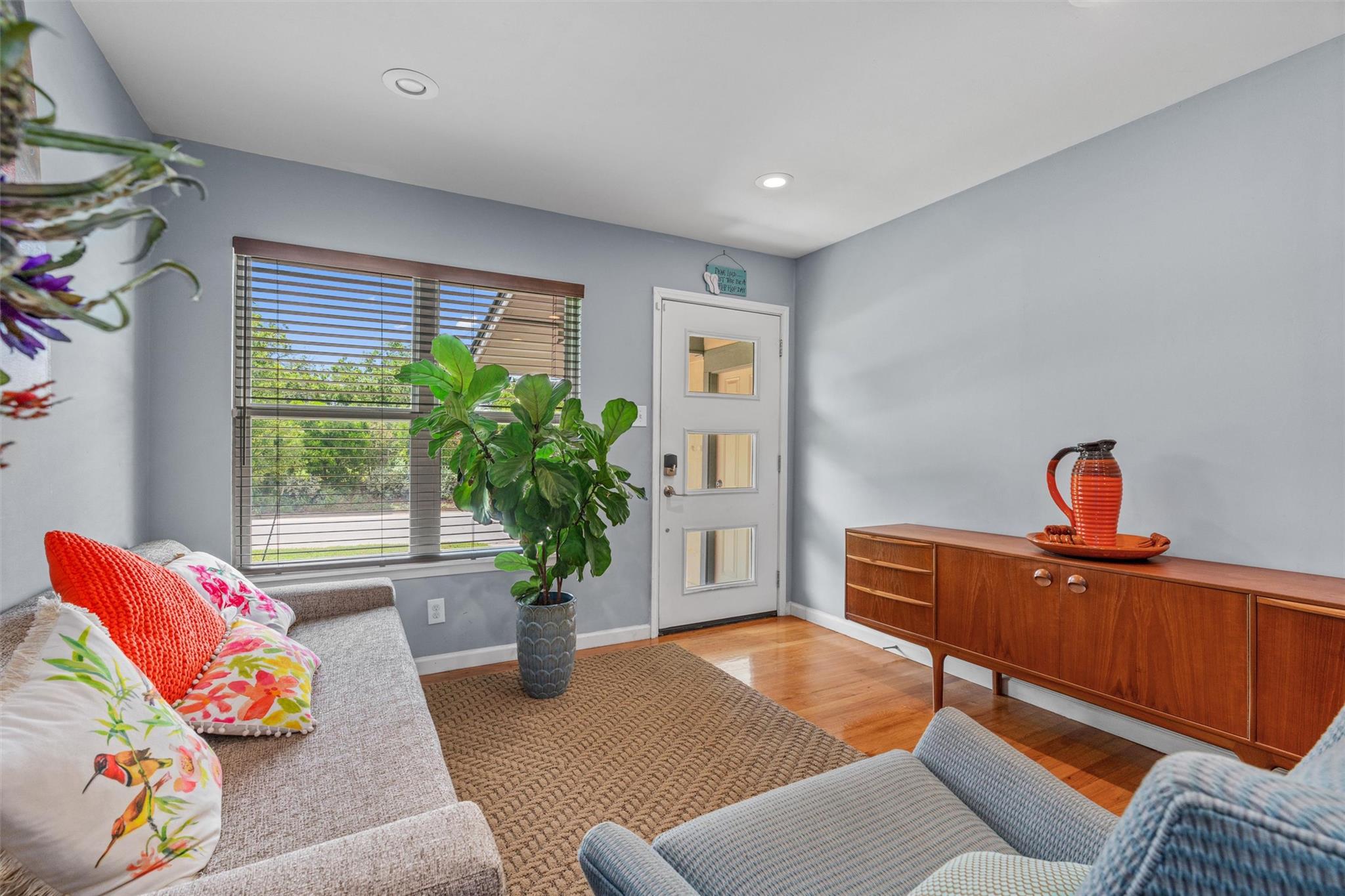 8303 Lazy Ln Property Photo 3