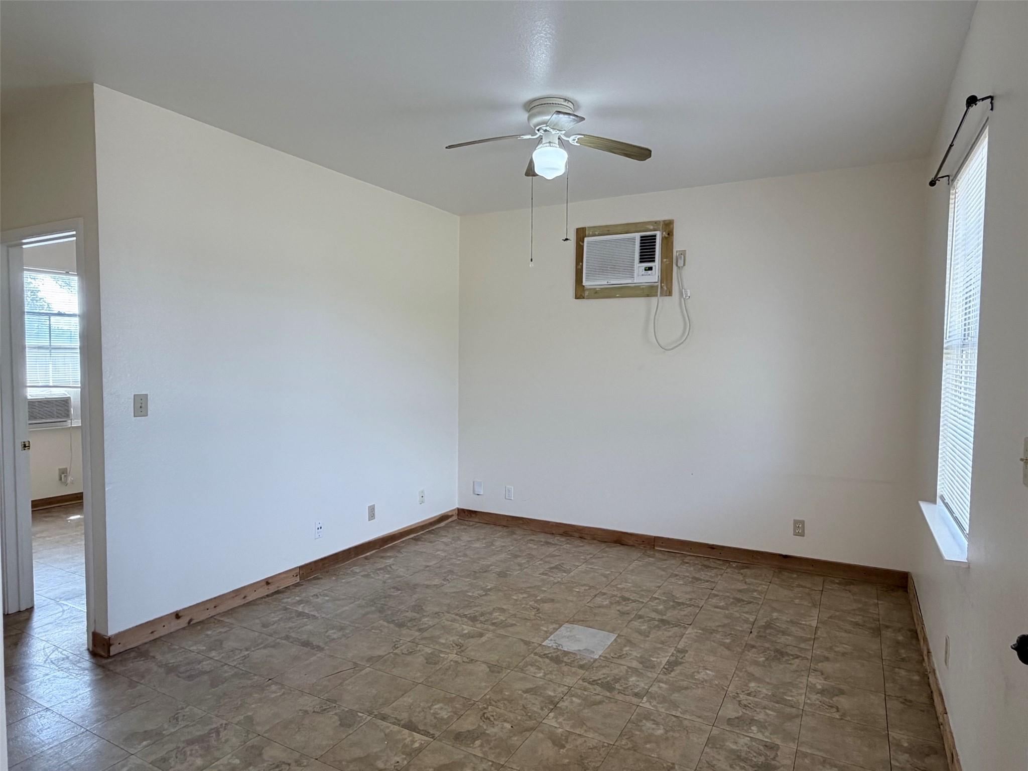 251 Zimmerman Ave #d Property Photo 3