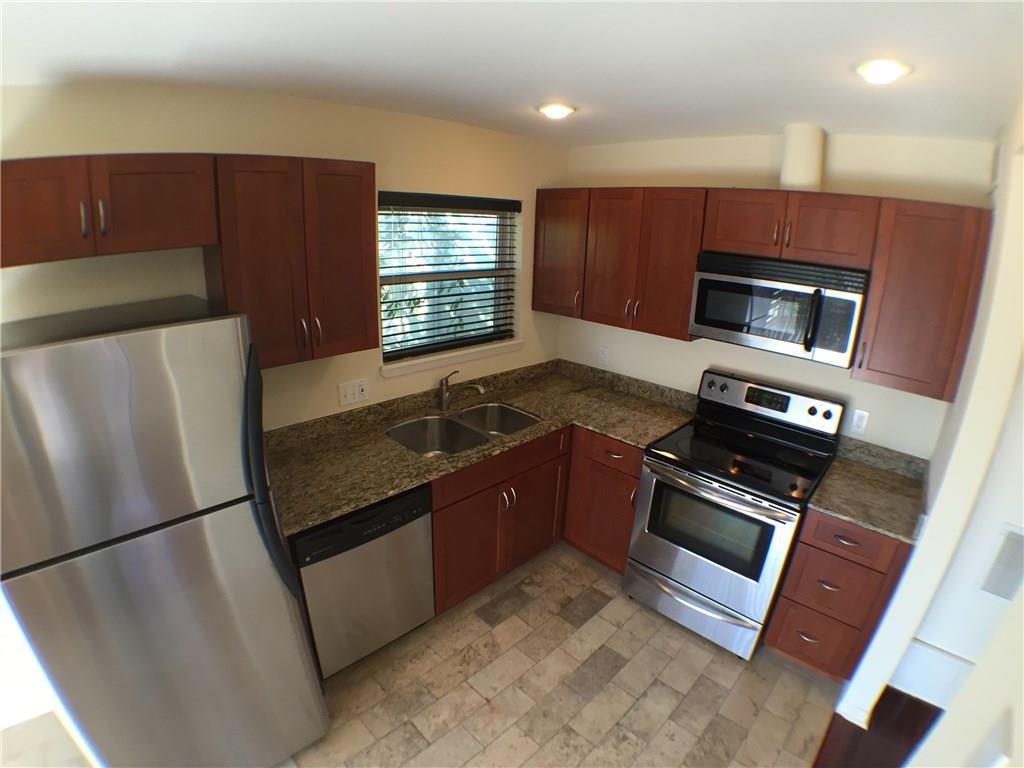 2800 Cole St 201c Property Photo 6
