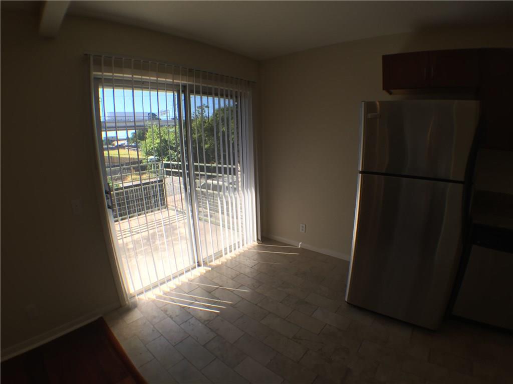 2800 Cole St 201c Property Photo 8