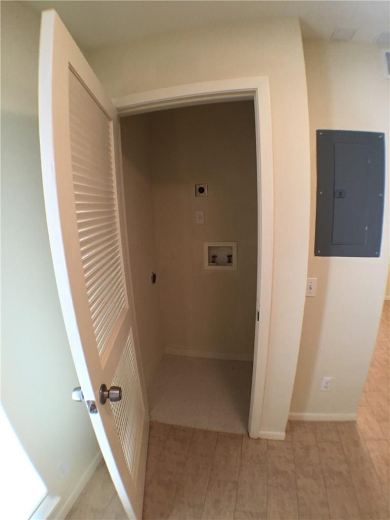 2800 Cole St 201c Property Photo 12