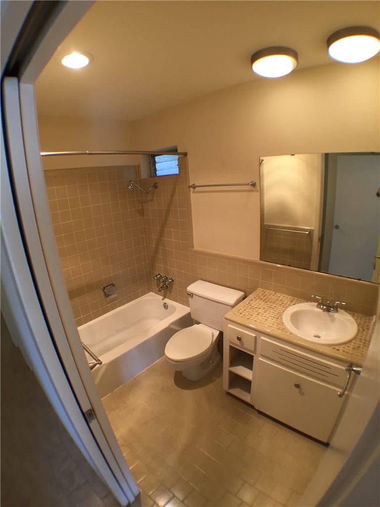 2800 Cole St 201c Property Photo 14