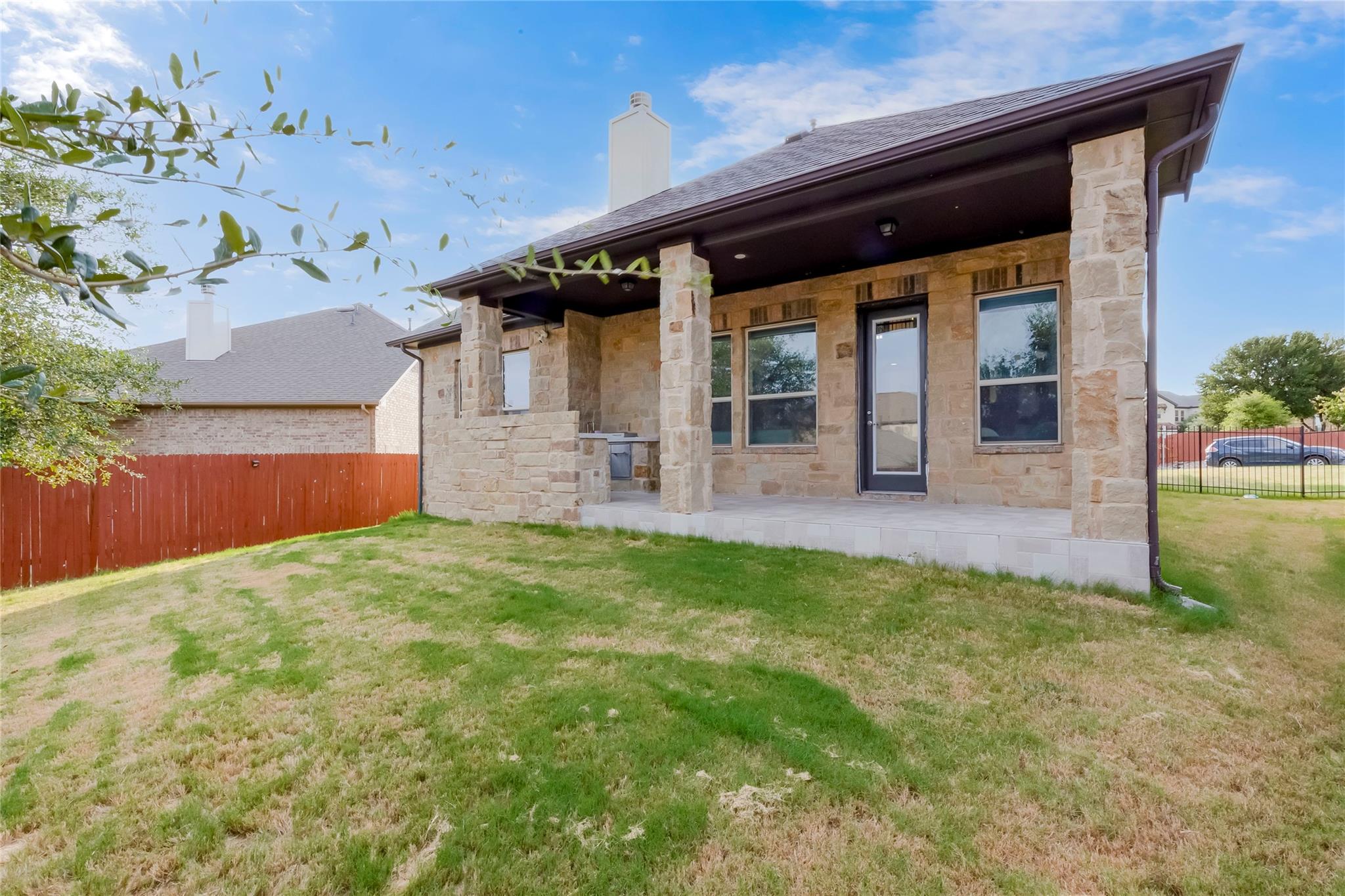 726 Kingston Pl Property Photo 31