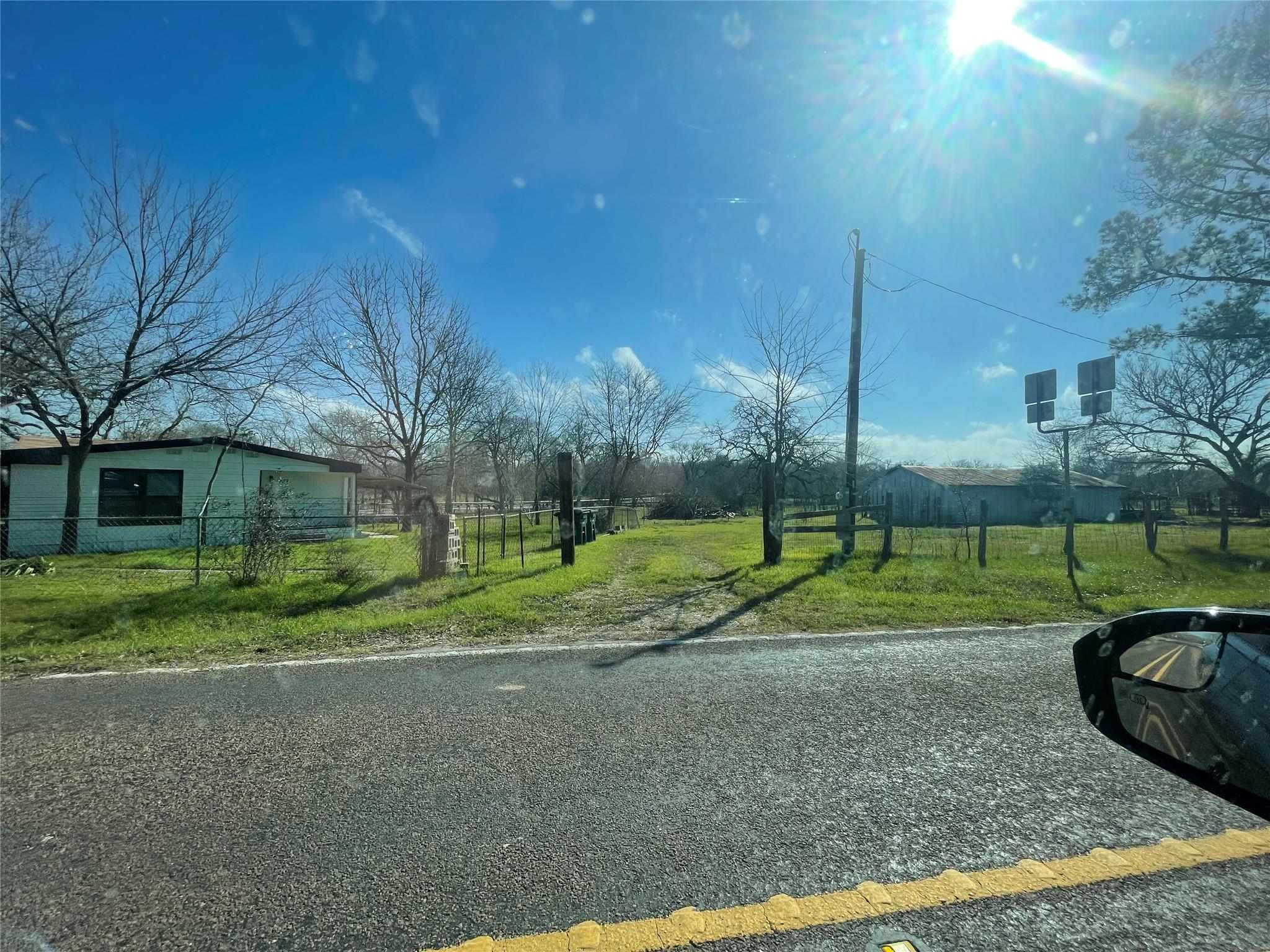 3041 Fm 671 Rd Property Photo 10