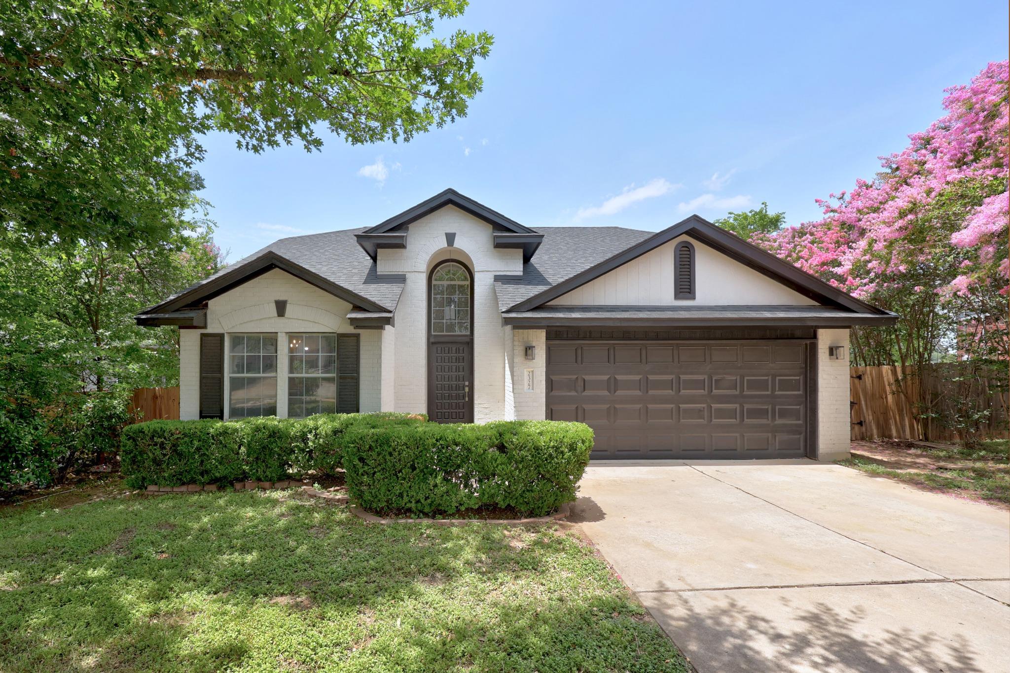 2327 Wright Cir Property Photo 1