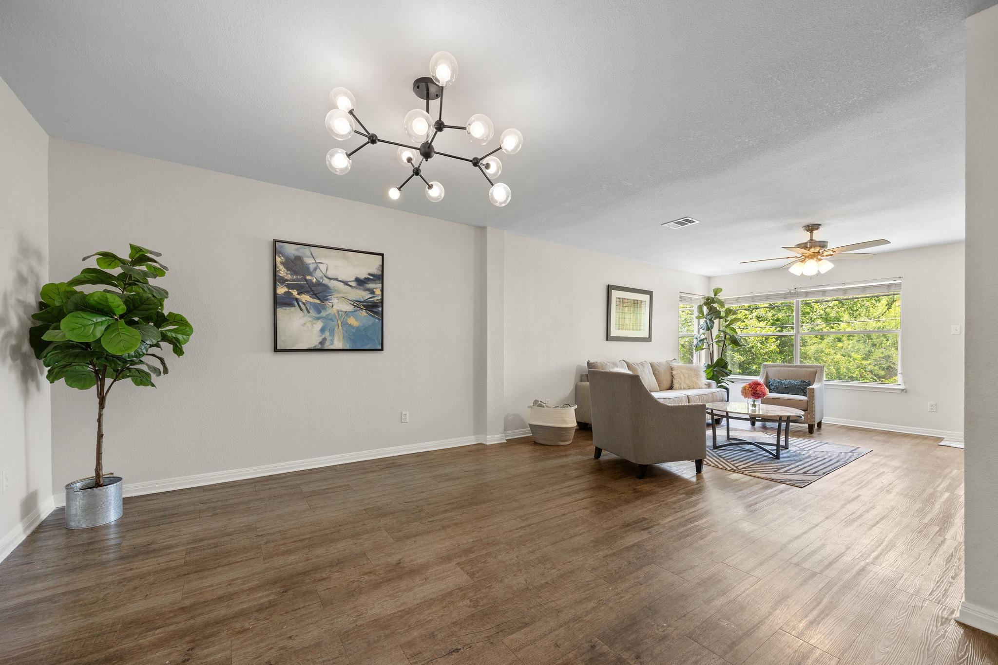 2327 Wright Cir Property Photo 6