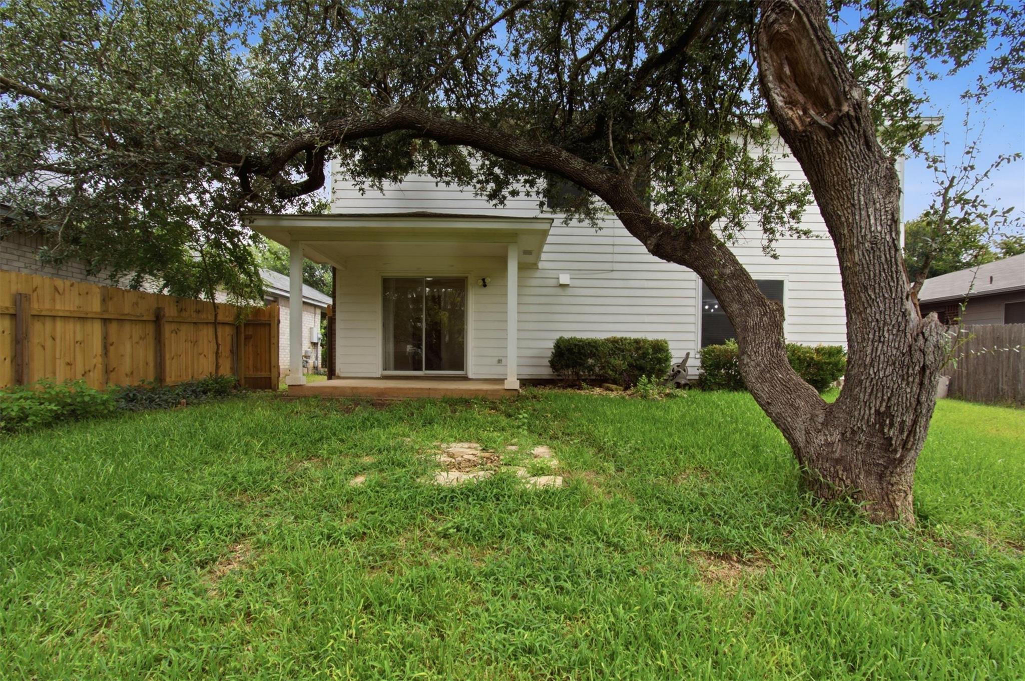 1806 Carriage Hills Trl Property Photo 30