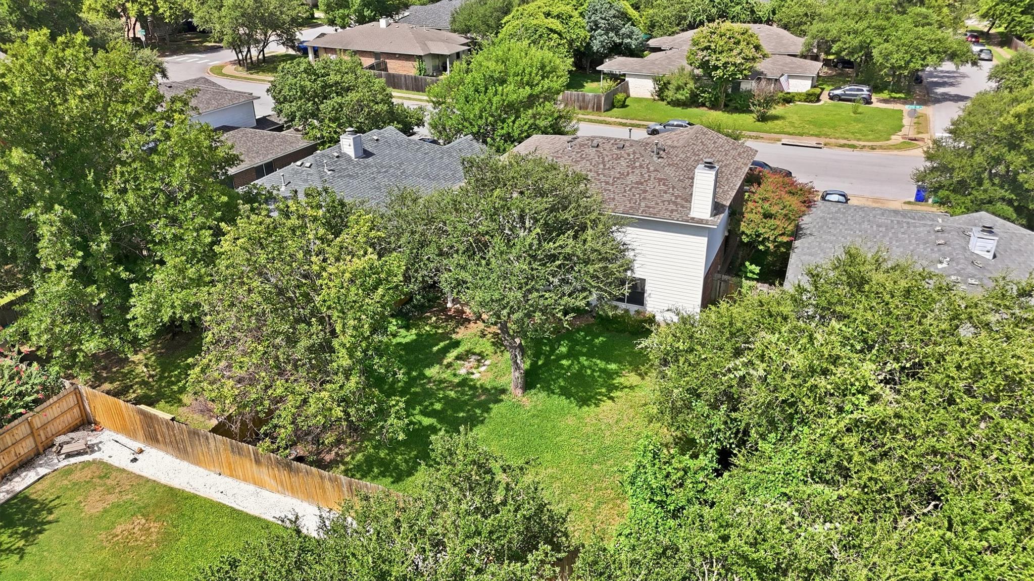 1806 Carriage Hills Trl Property Photo 35