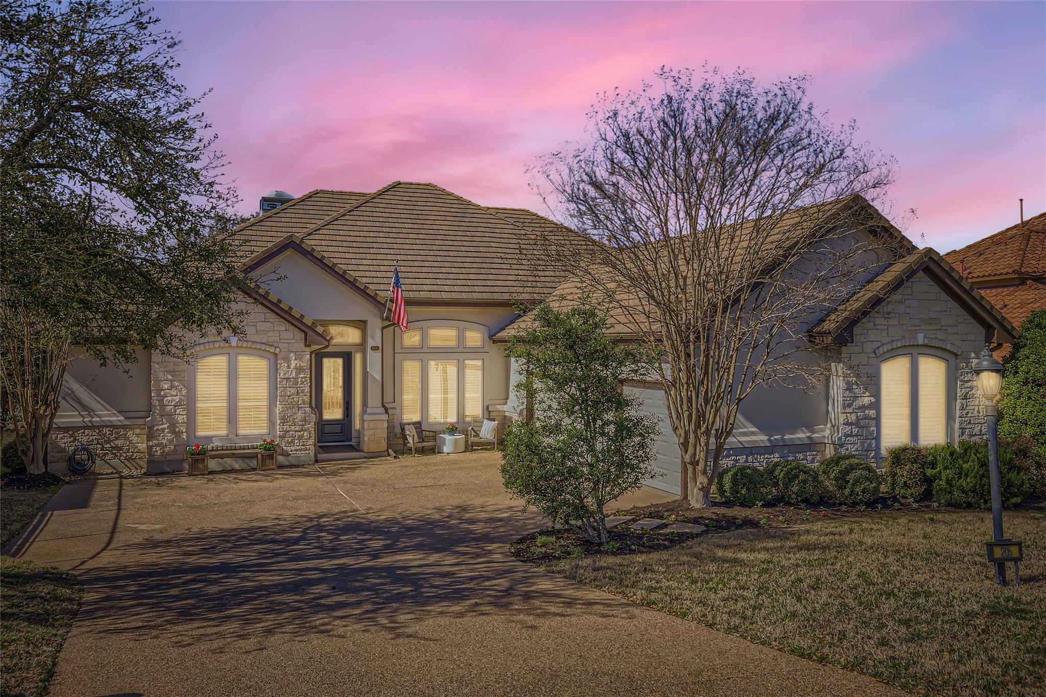 205 Jack Nicklaus Dr Property Photo 1