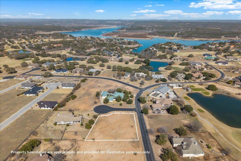 26601 Hunters Grove Ct Property Photo 11