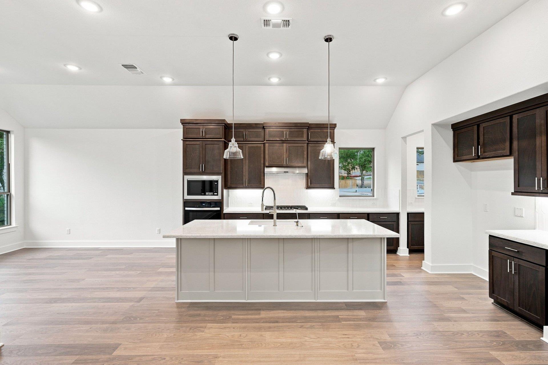 1108 Pansy Trl Property Photo 9