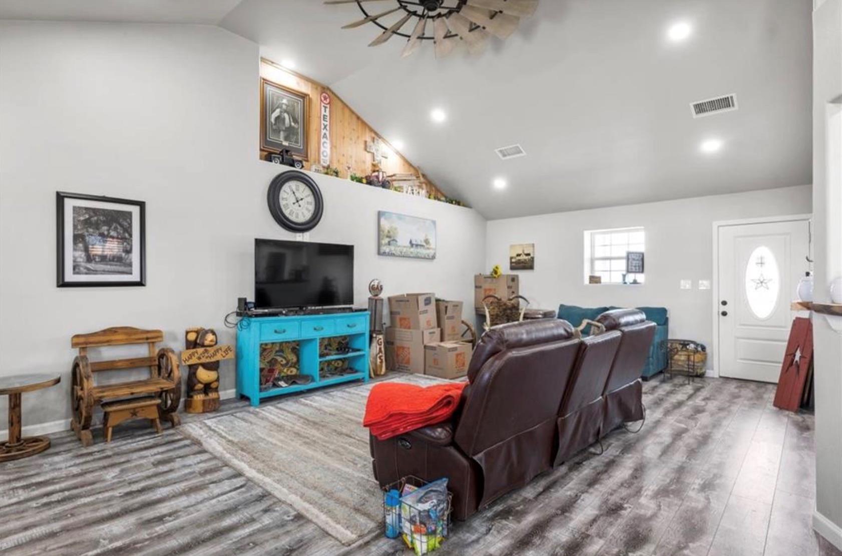 7027 Fm 971 None Property Photo 6
