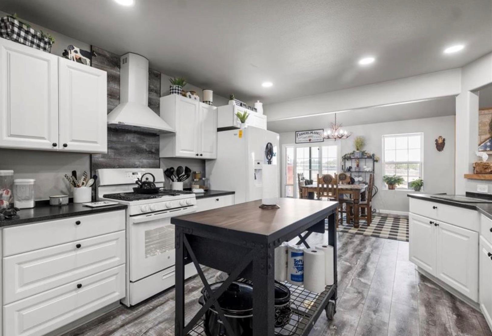 7027 Fm 971 None Property Photo 10