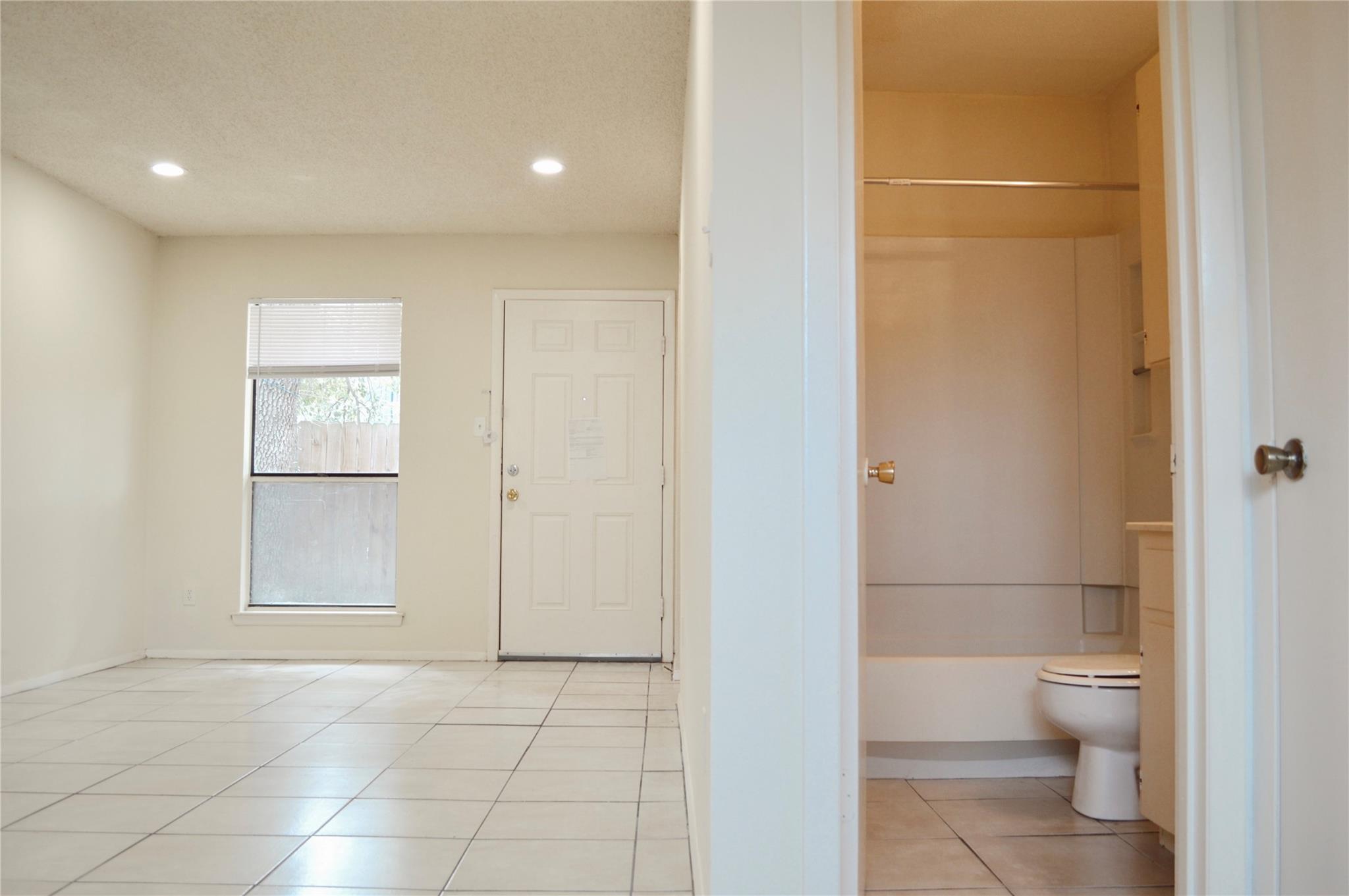 5701 Woodrow Ave 104 Property Photo 9