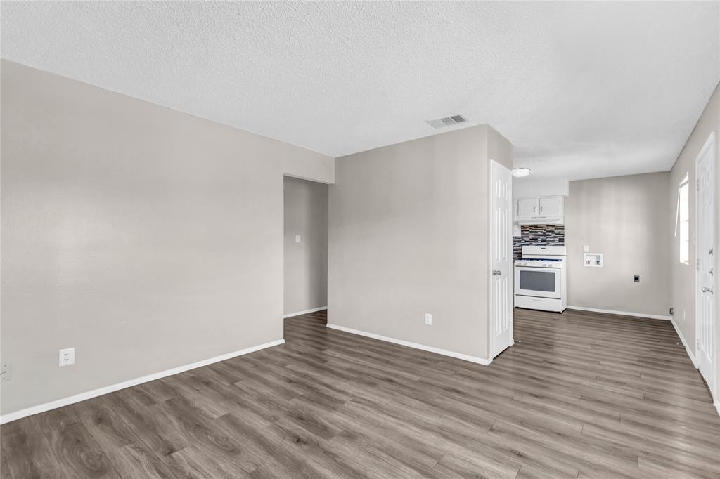 3460 Willowrun Dr Property Photo 6