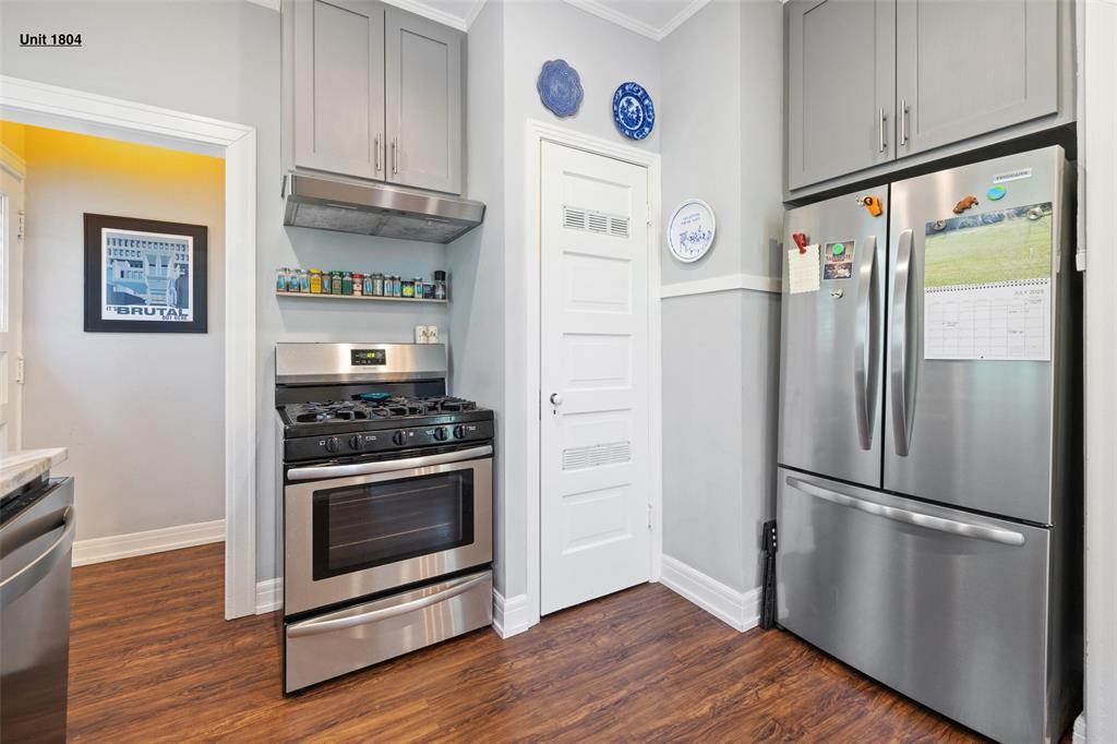 1806 Pearl St Property Photo 4