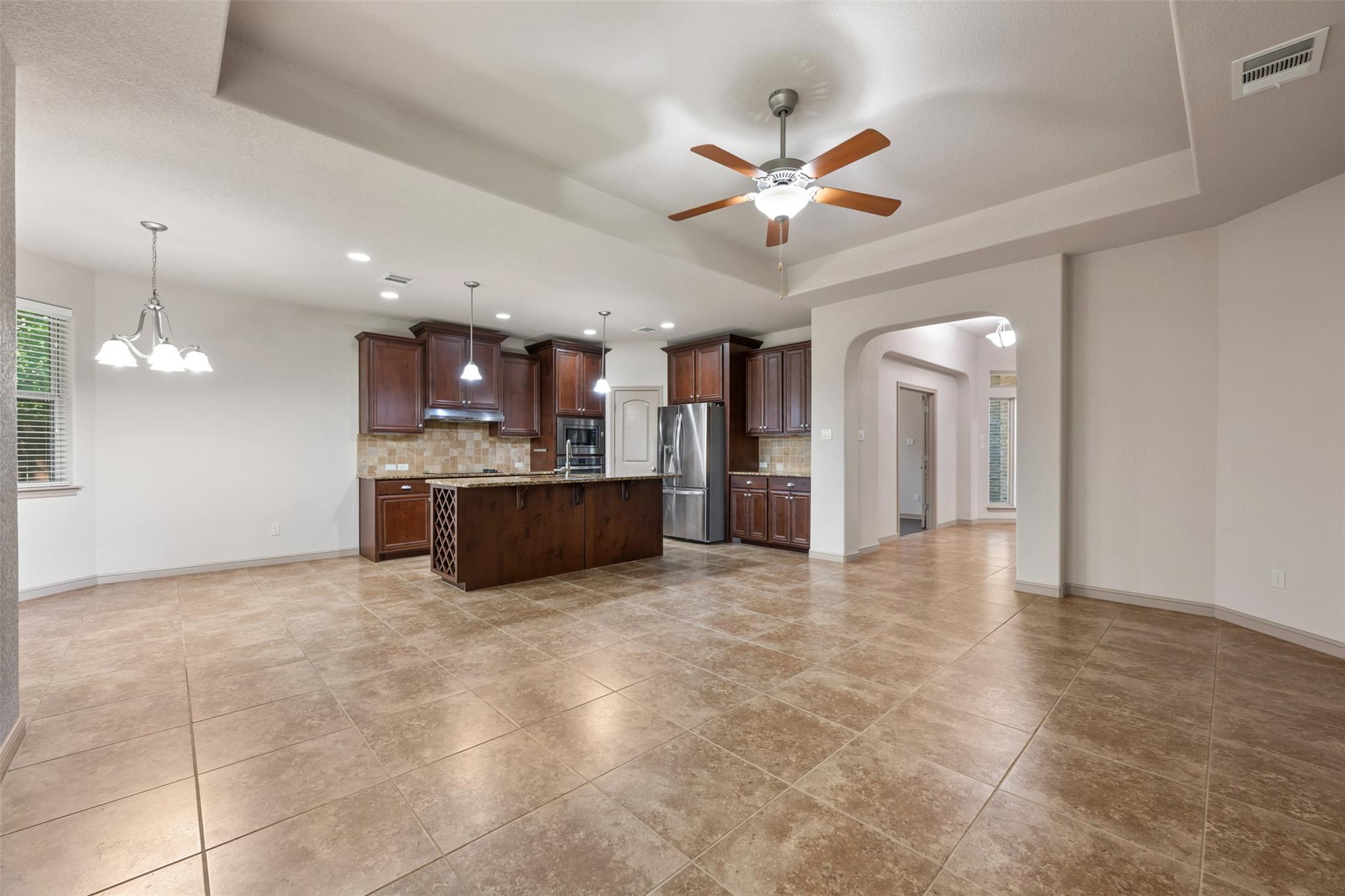 608 Algerita Dr Property Photo 14