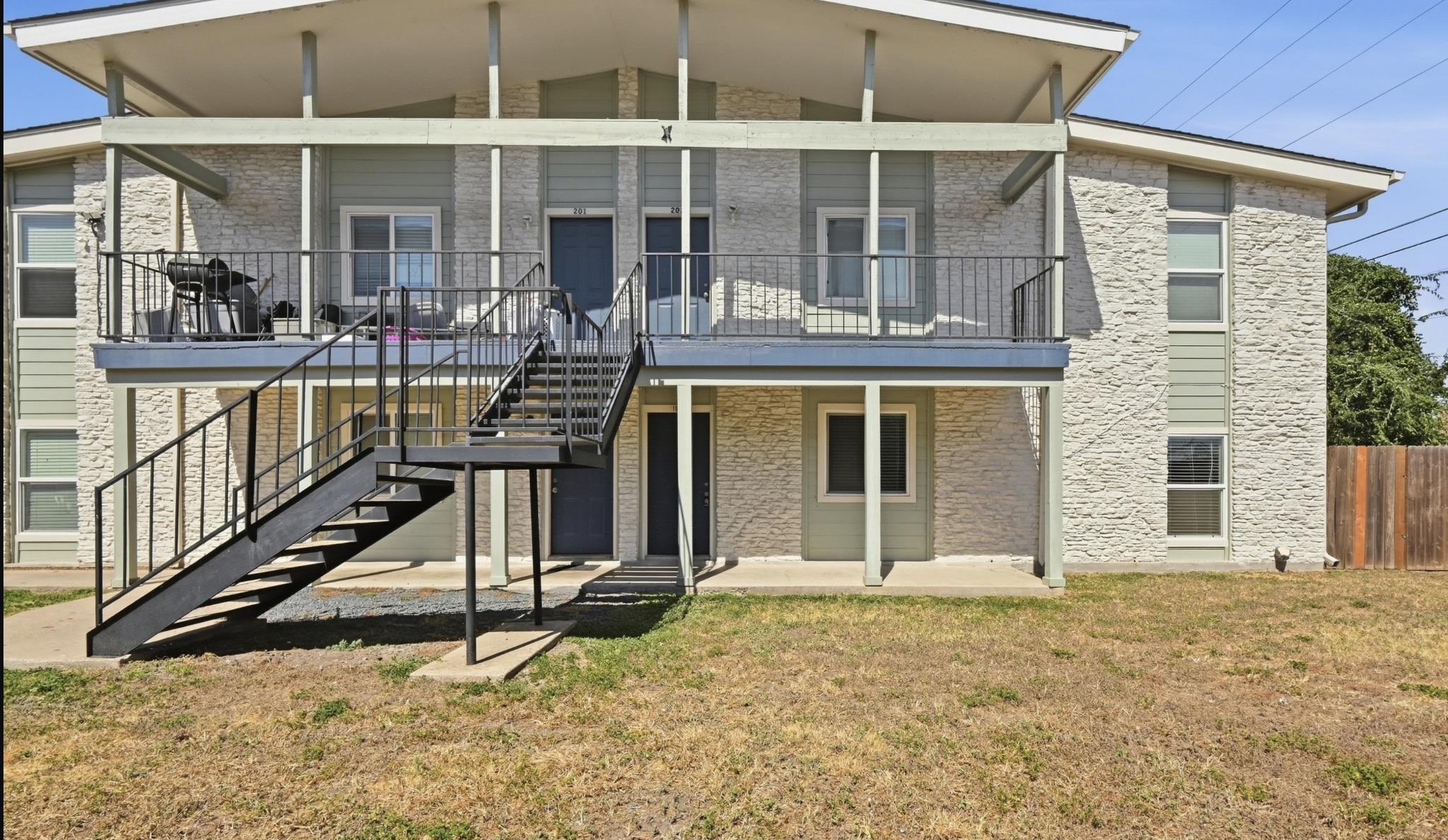 1904 Hearthstone Dr #201 Property Photo 2