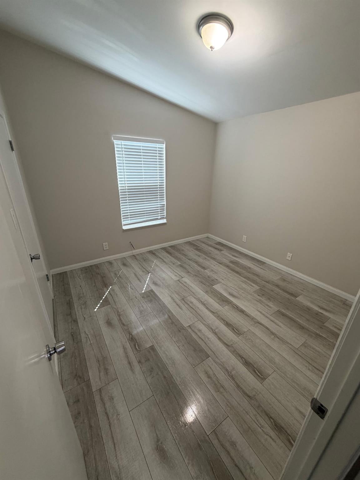 1904 Hearthstone Dr #201 Property Photo 14
