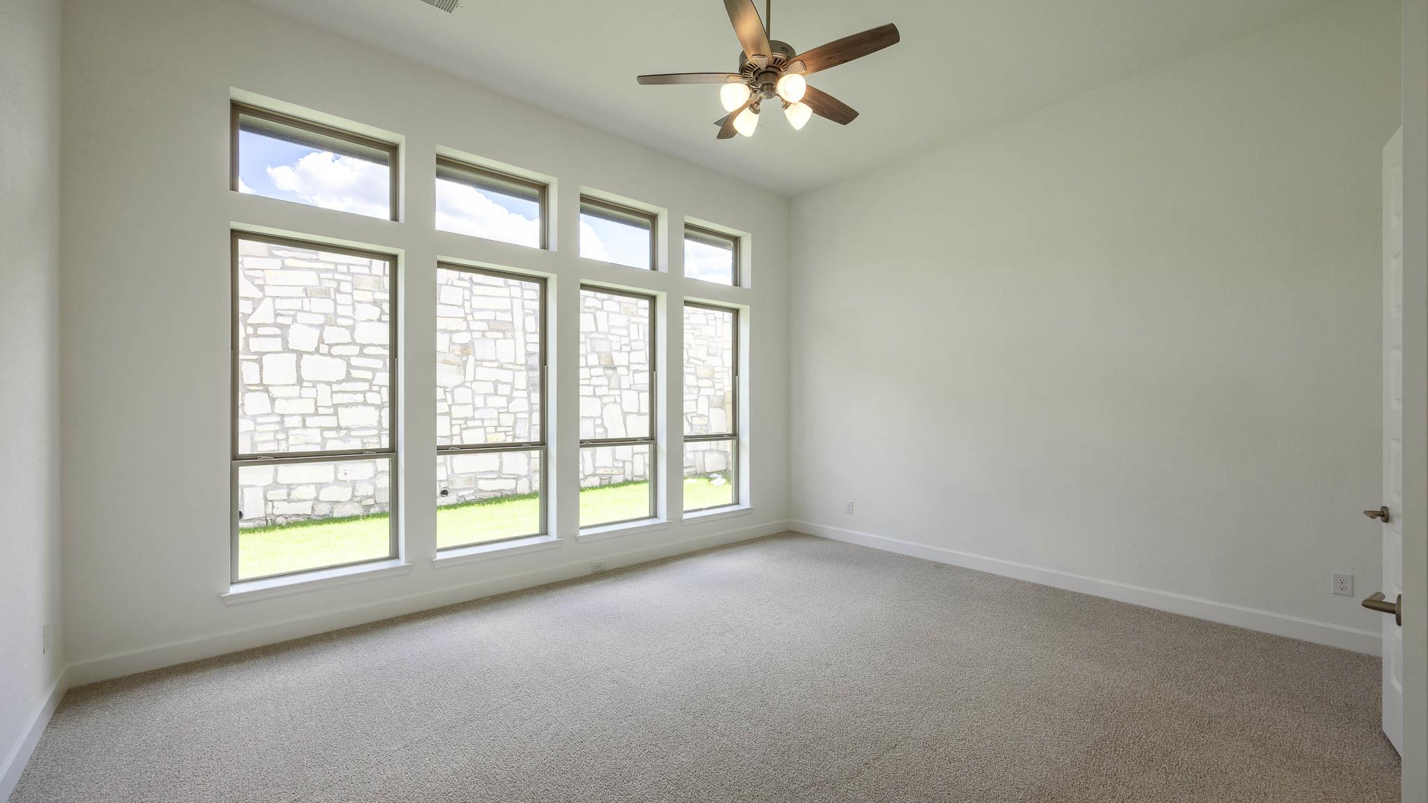 117 North River Way Property Photo 9