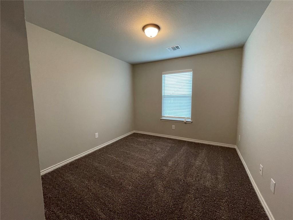 806 Hollyhock Dr Property Photo 13
