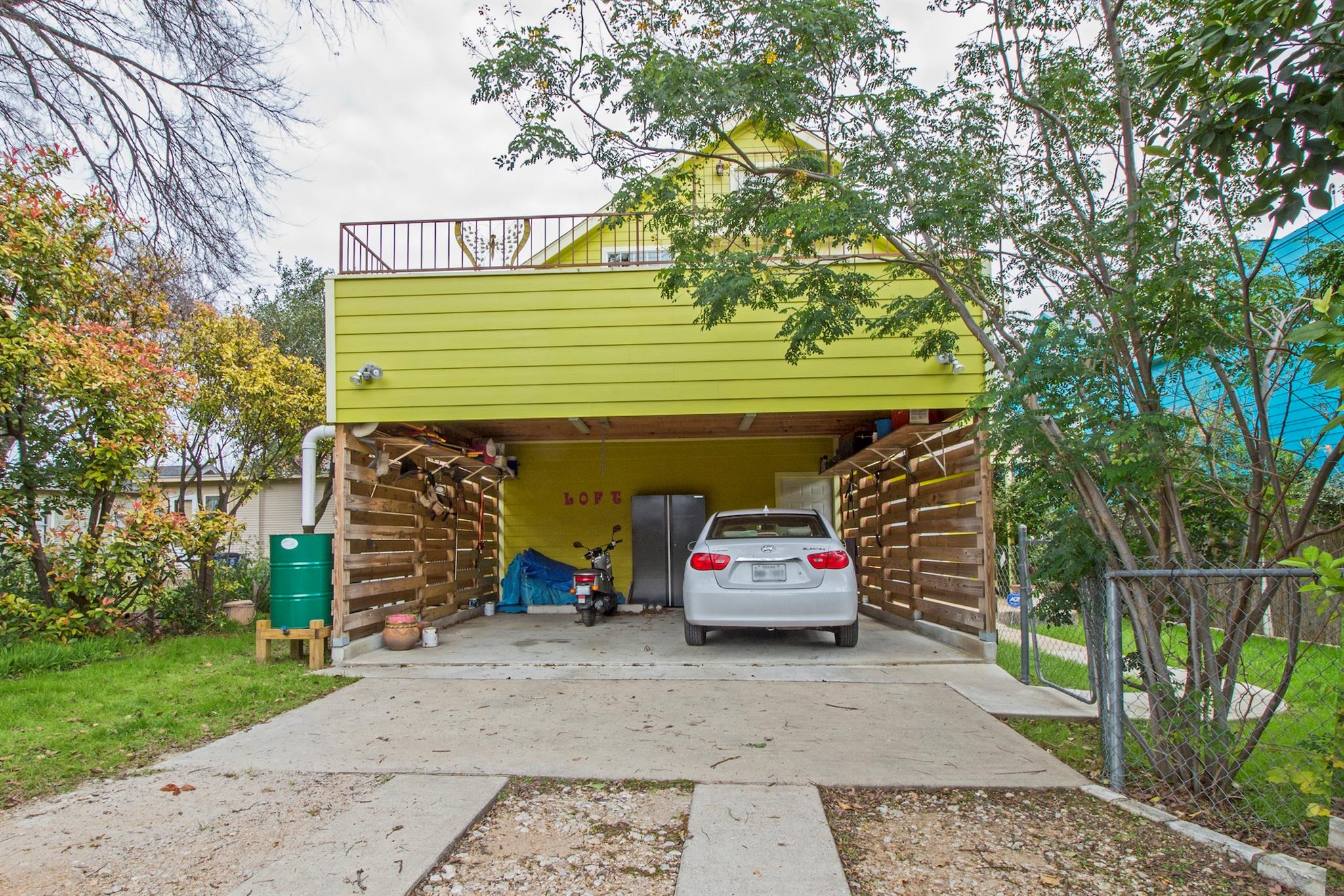 1509 Treadwell St #up Property Photo 19