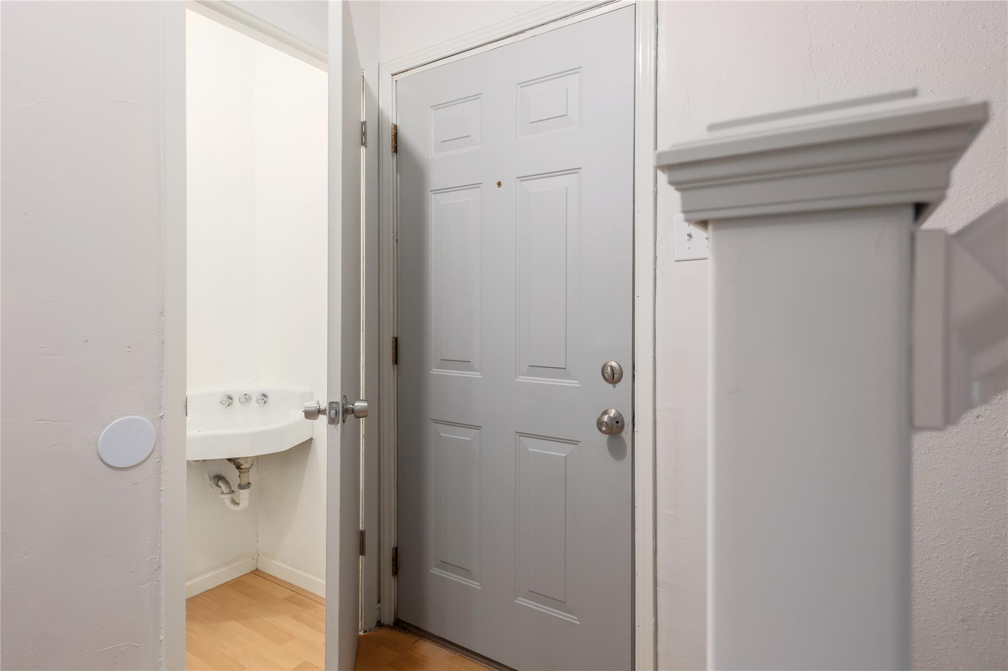2201 Mission Hill Cir #4 Property Photo 12