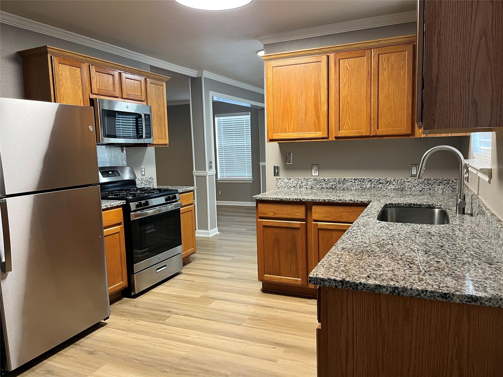15106 Chamberlain Ct Property Photo 8
