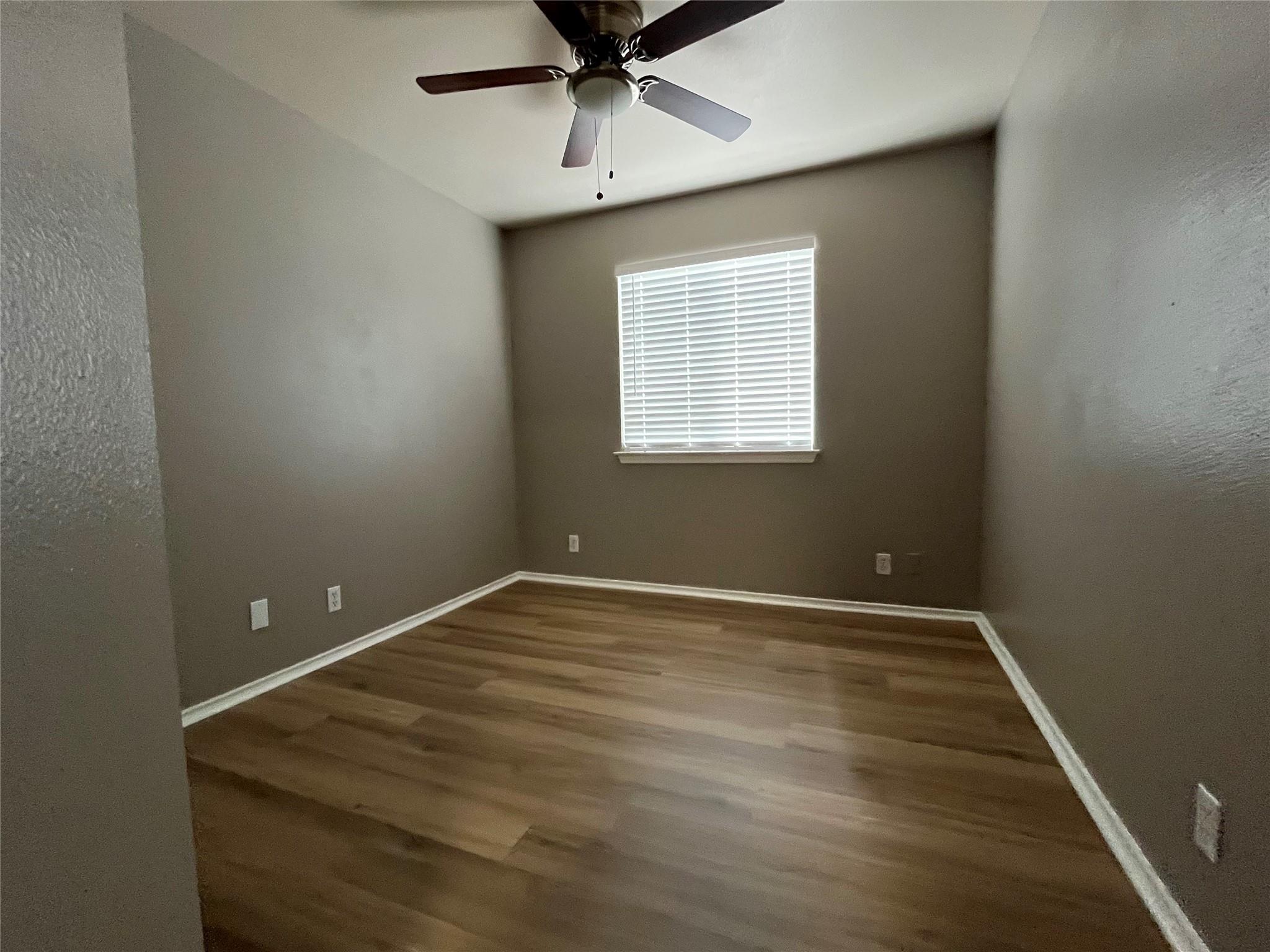 15106 Chamberlain Ct Property Photo 22