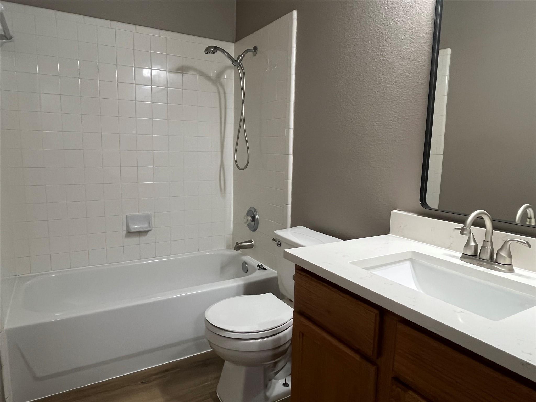 15106 Chamberlain Ct Property Photo 24