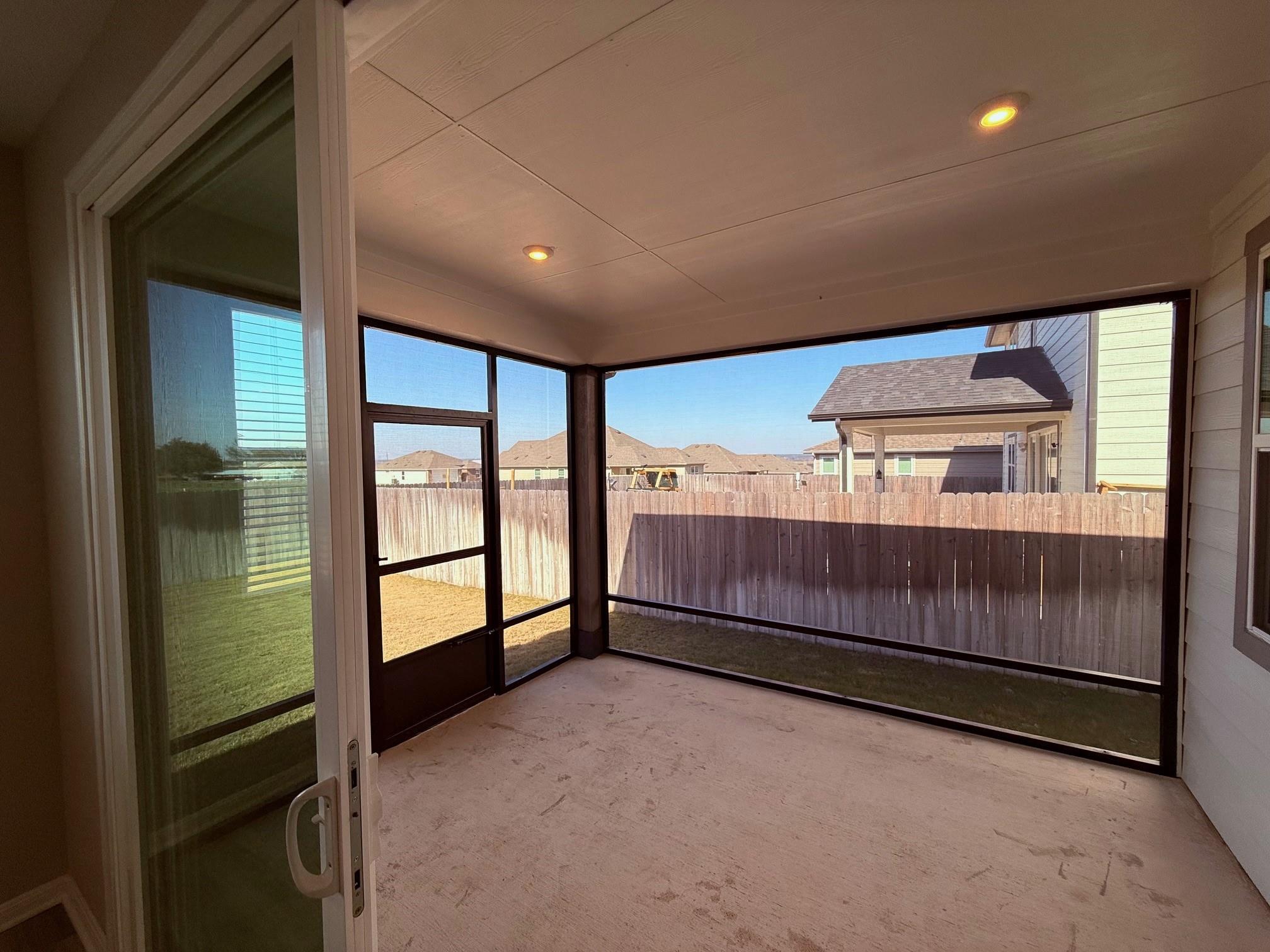 660 Seabiscuit Dr Property Photo 8