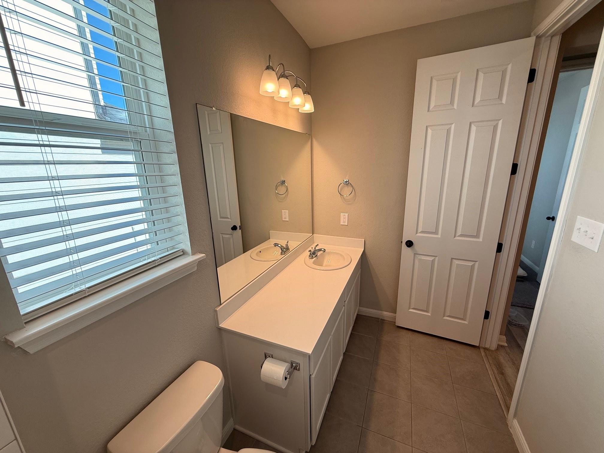 660 Seabiscuit Dr Property Photo 20