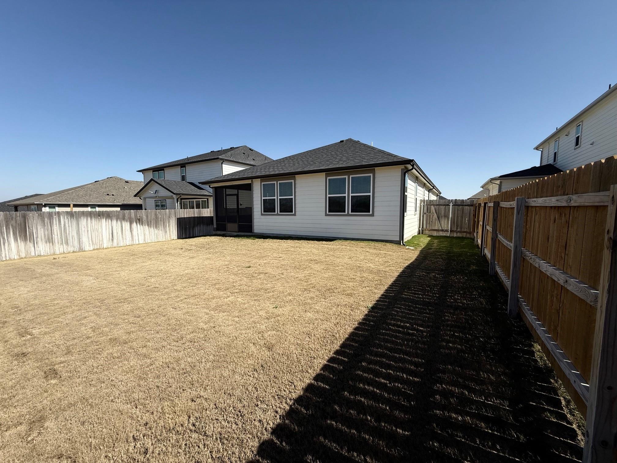 660 Seabiscuit Dr Property Photo 23