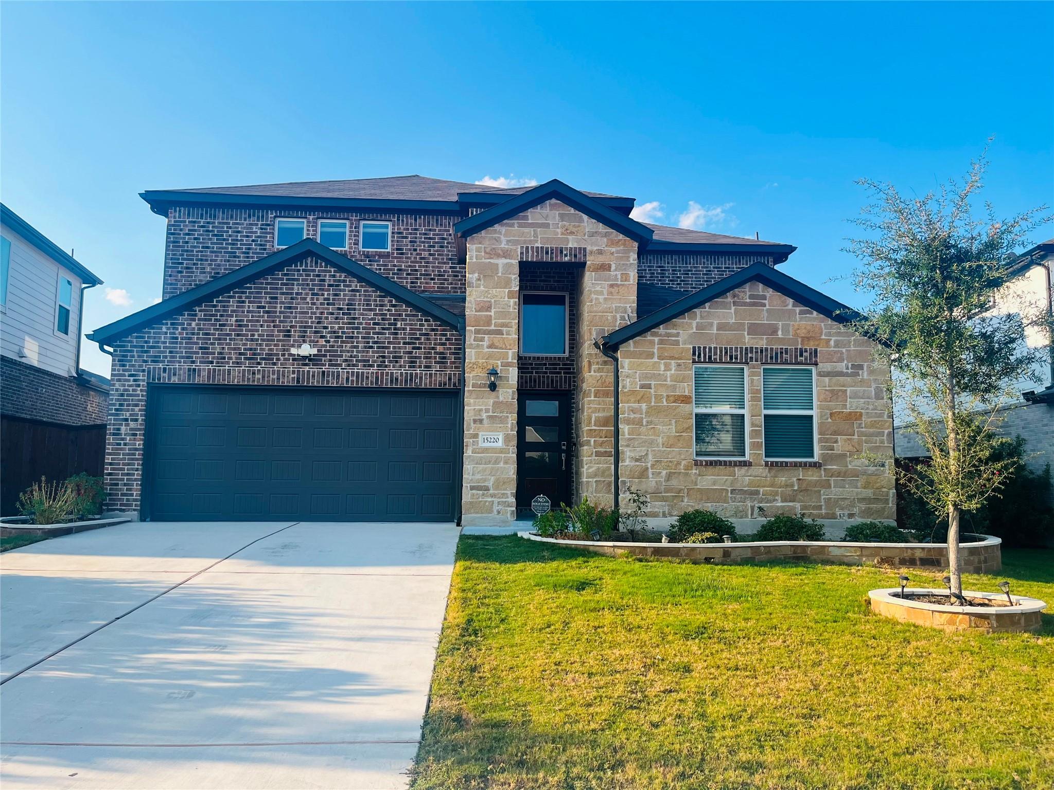 15220 Holloway Dr Property Photo 1