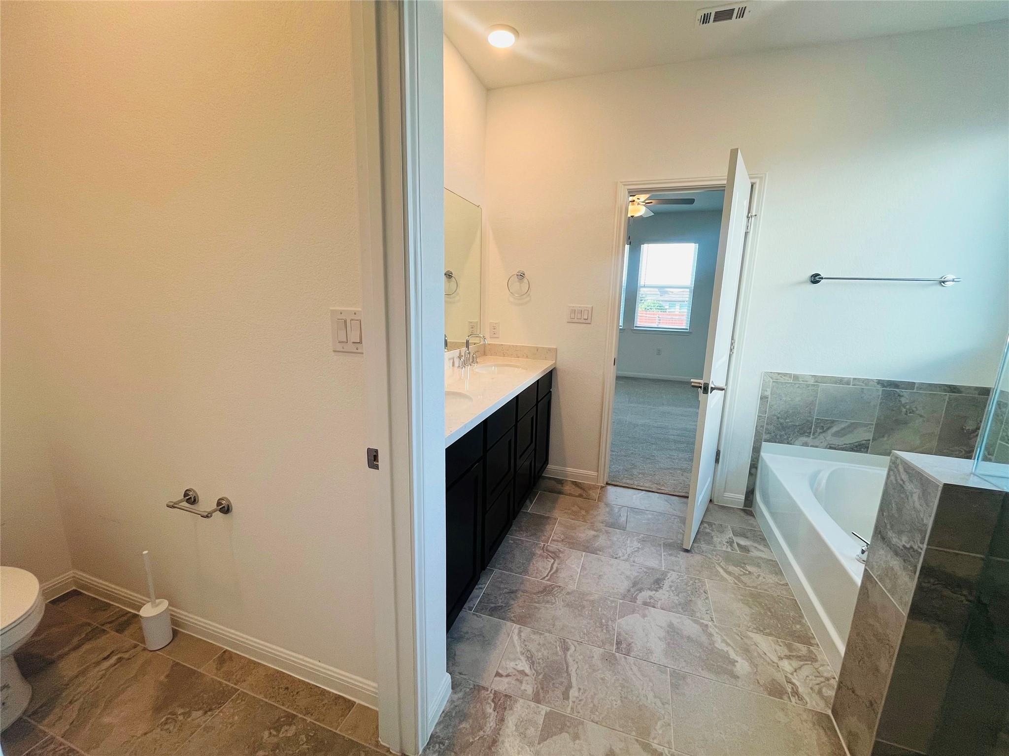 15220 Holloway Dr Property Photo 12