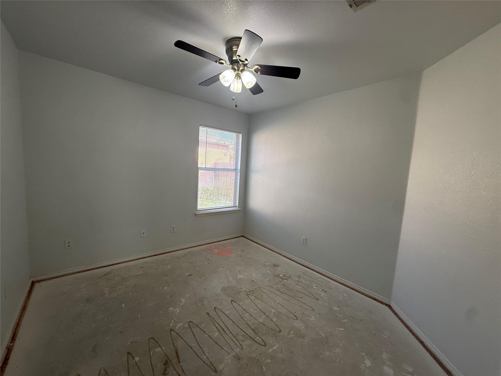 128 Grant Way Property Photo 10